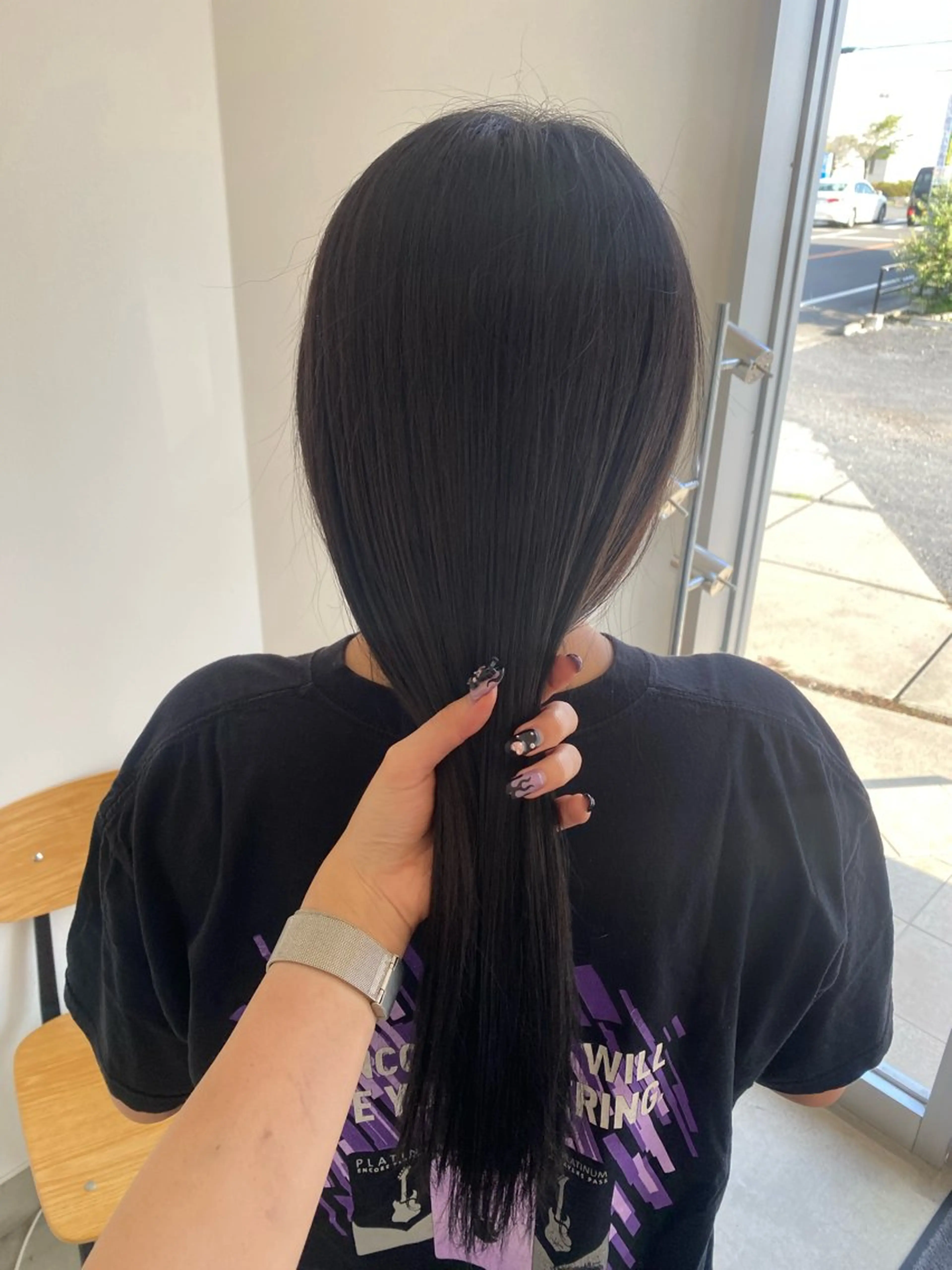 ロング カラー 黒髪 mir所属・堀越 美羽のヘアスタイル