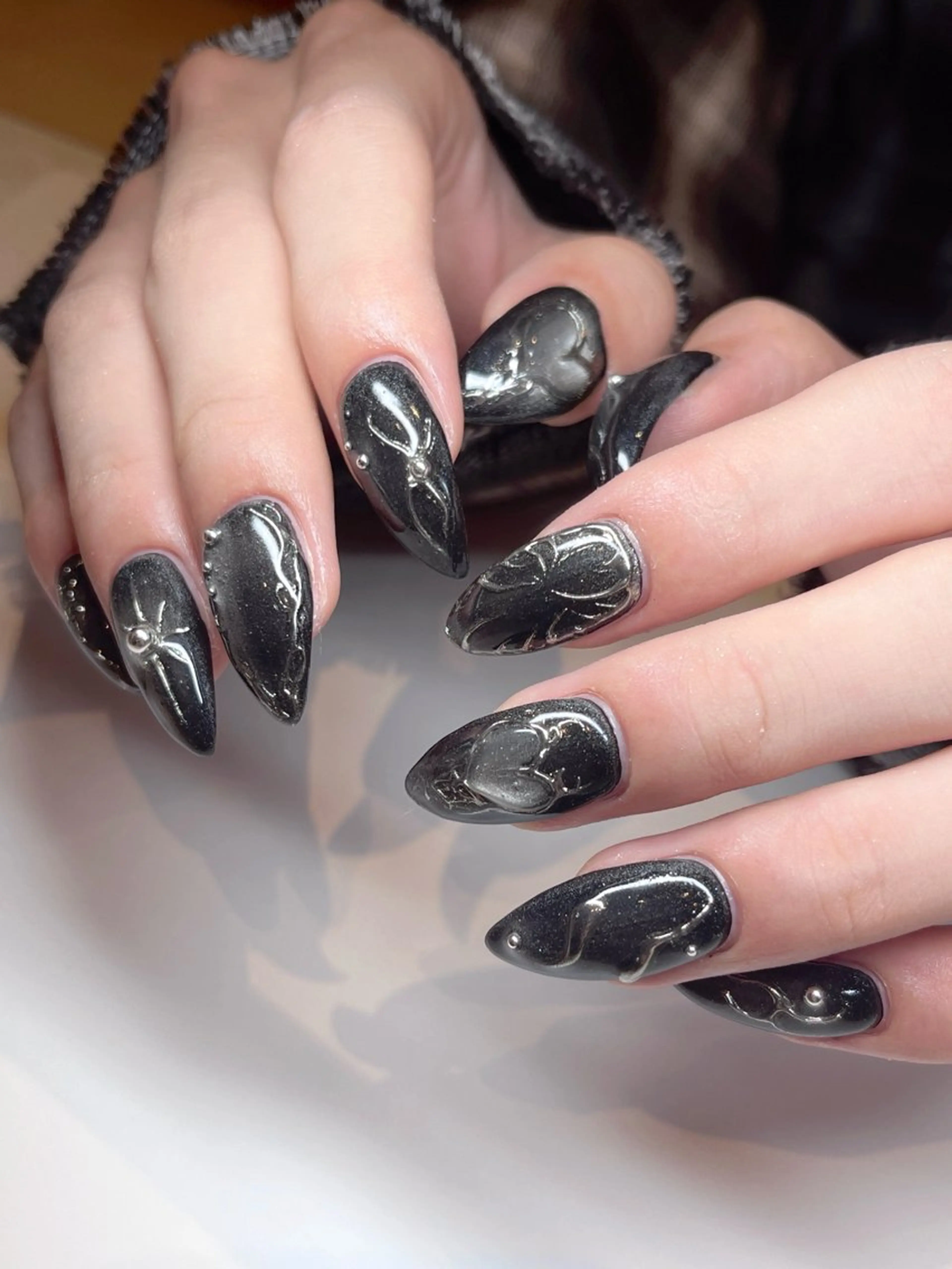 ネイル ハンドネイル moca  心斎橋店所属・moca心斎橋店 Aina🐈‍⬛🤍のネイルデザイン