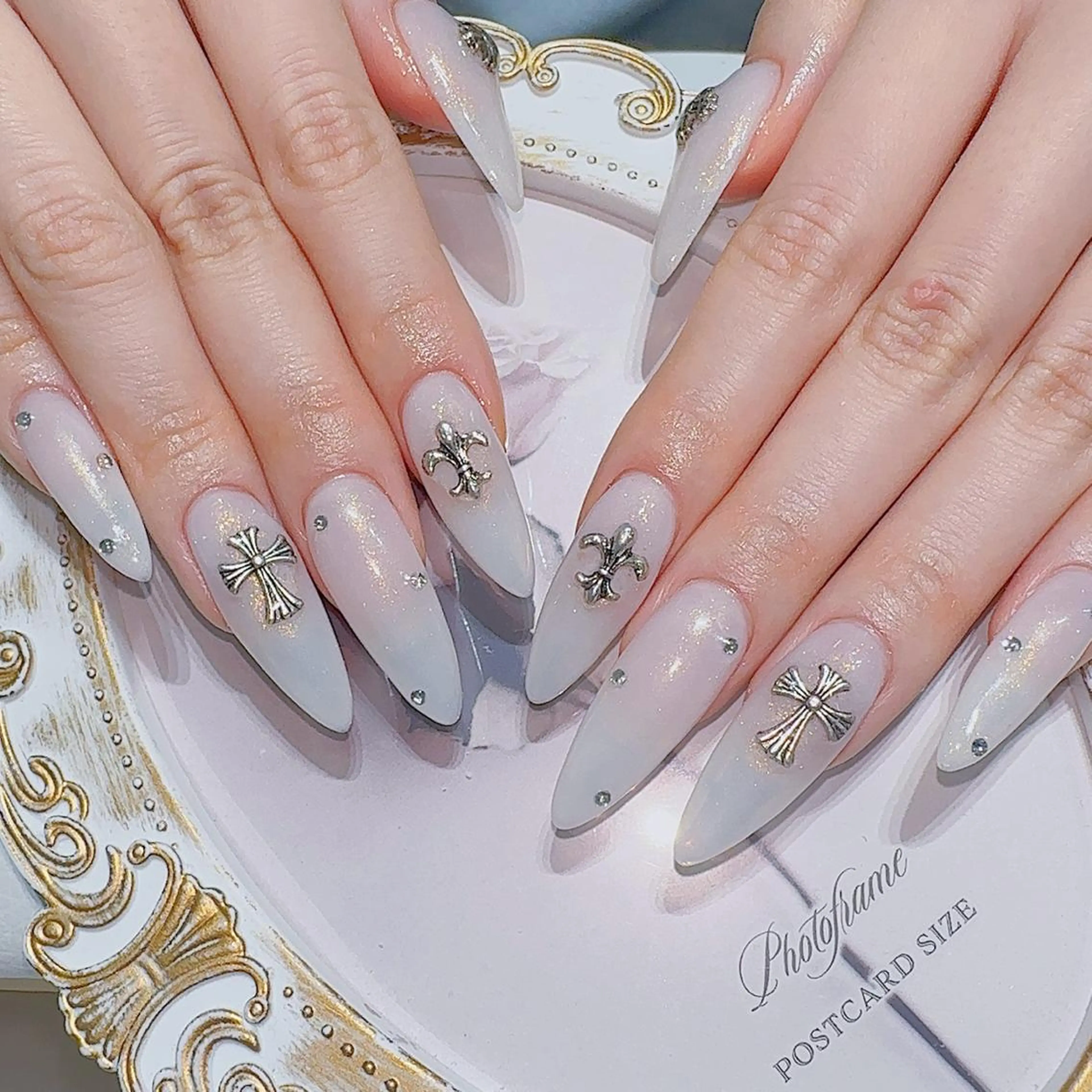 ネイル ハンドネイル Queens momoのネイルデザイン