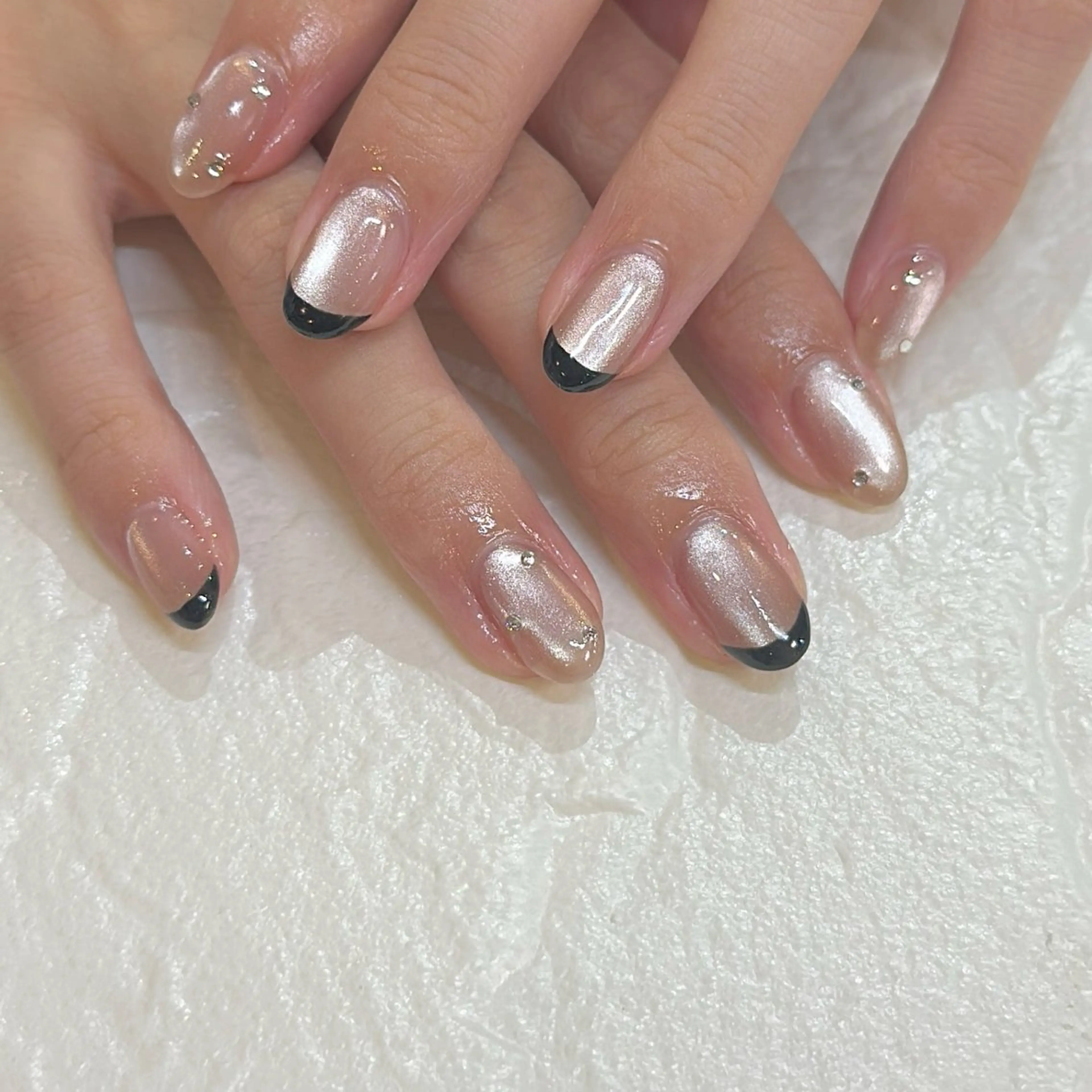 ネイル フレンチネイル マグネットネイル ワンホンネイル ハンドネイル lalaroom. nailsalon航空公園店所属・lala room.のネイルデザイン