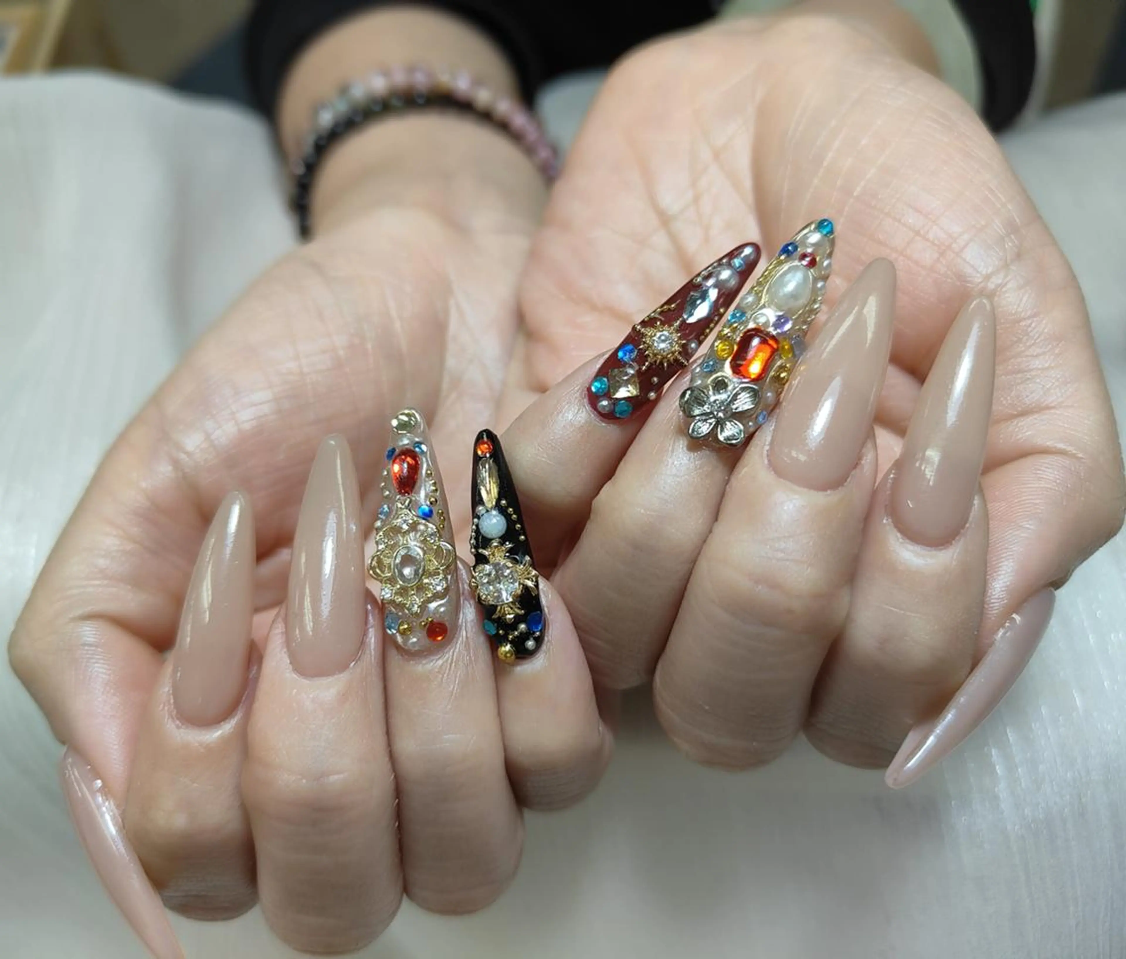 ネイル ハンドネイル CI CIのネイルデザイン