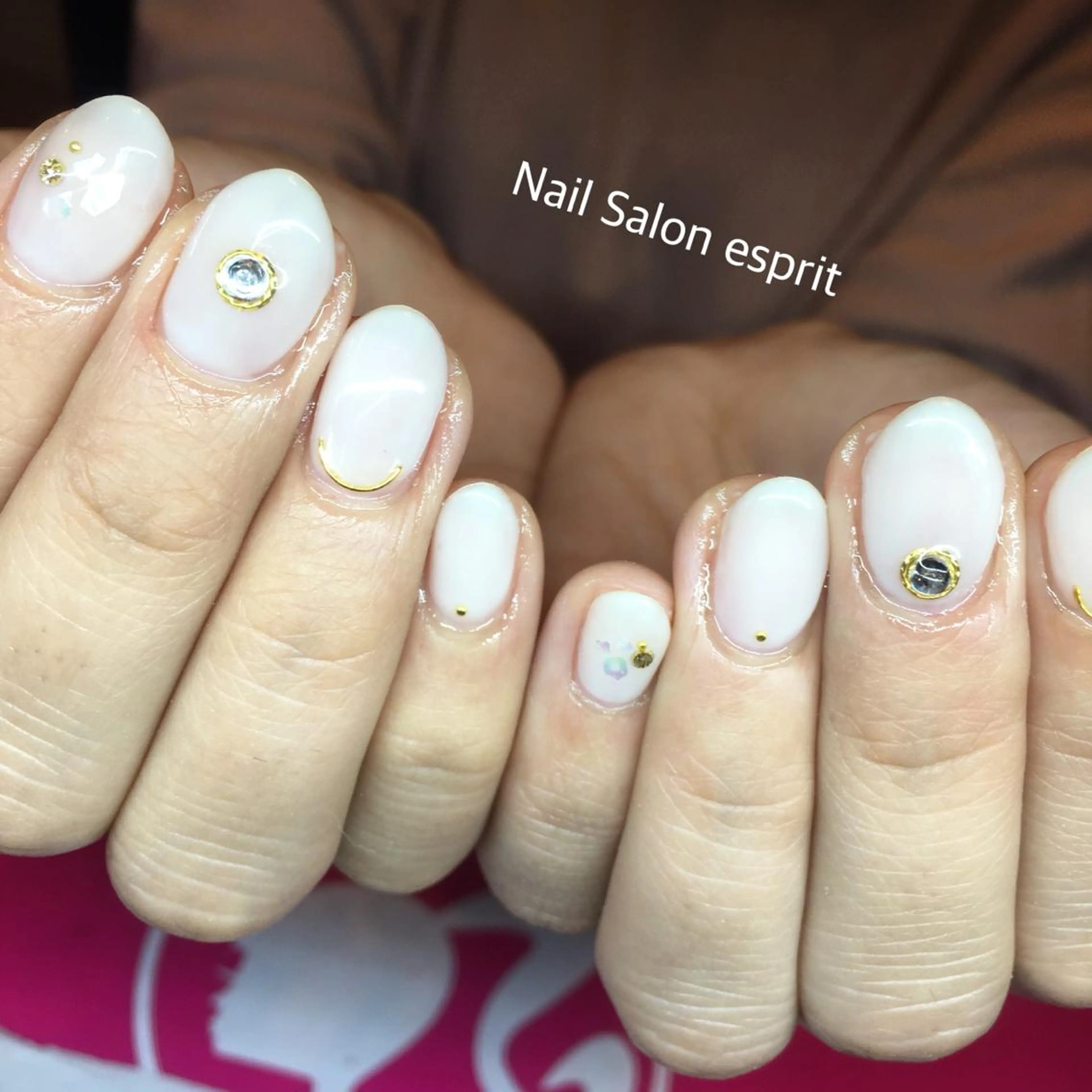 ネイル キラキラネイル ワンカラーネイル ストーンネイル ハンドネイル Nail Salon espritのネイルデザイン