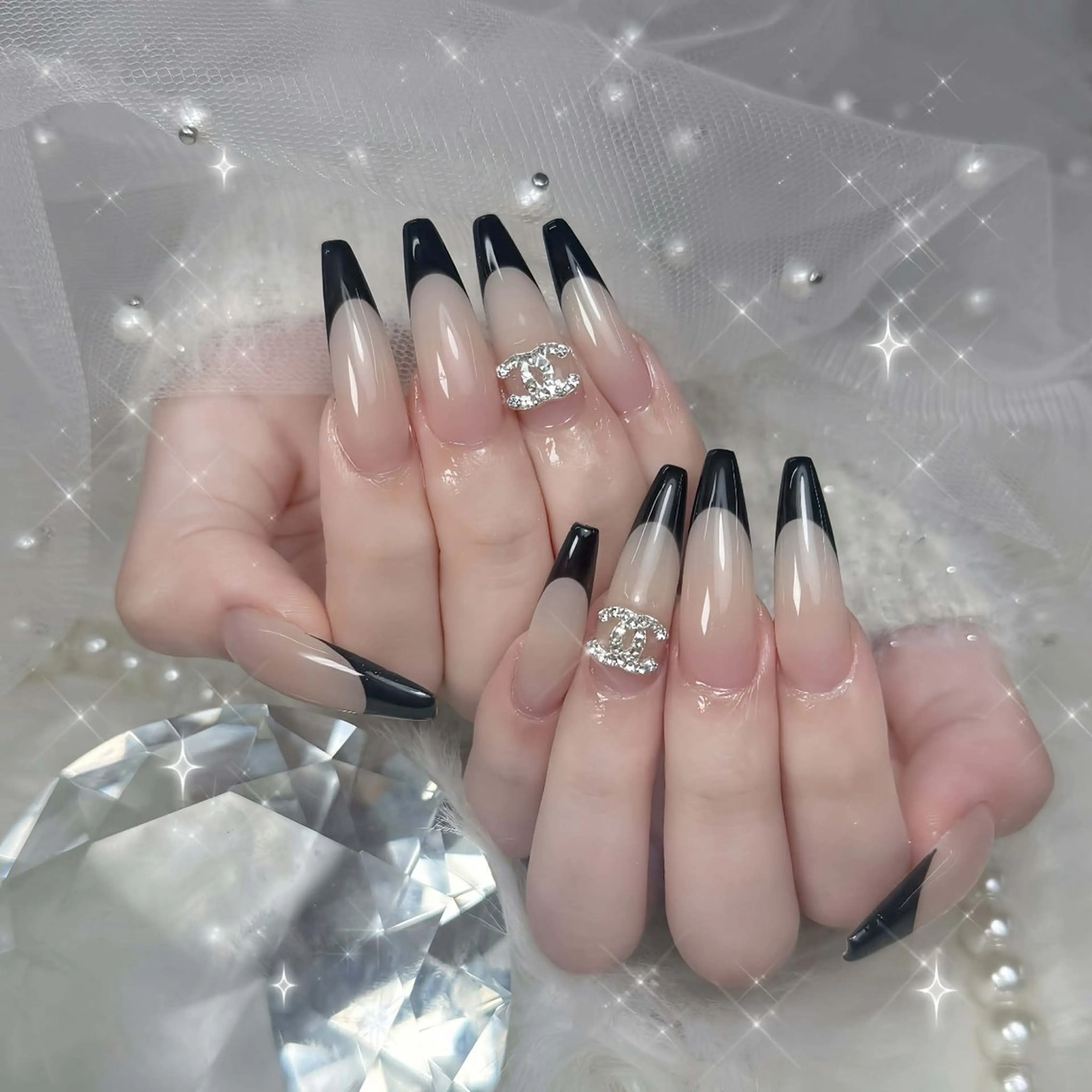 ネイル ハンドネイル いちご ちゃんのネイルデザイン