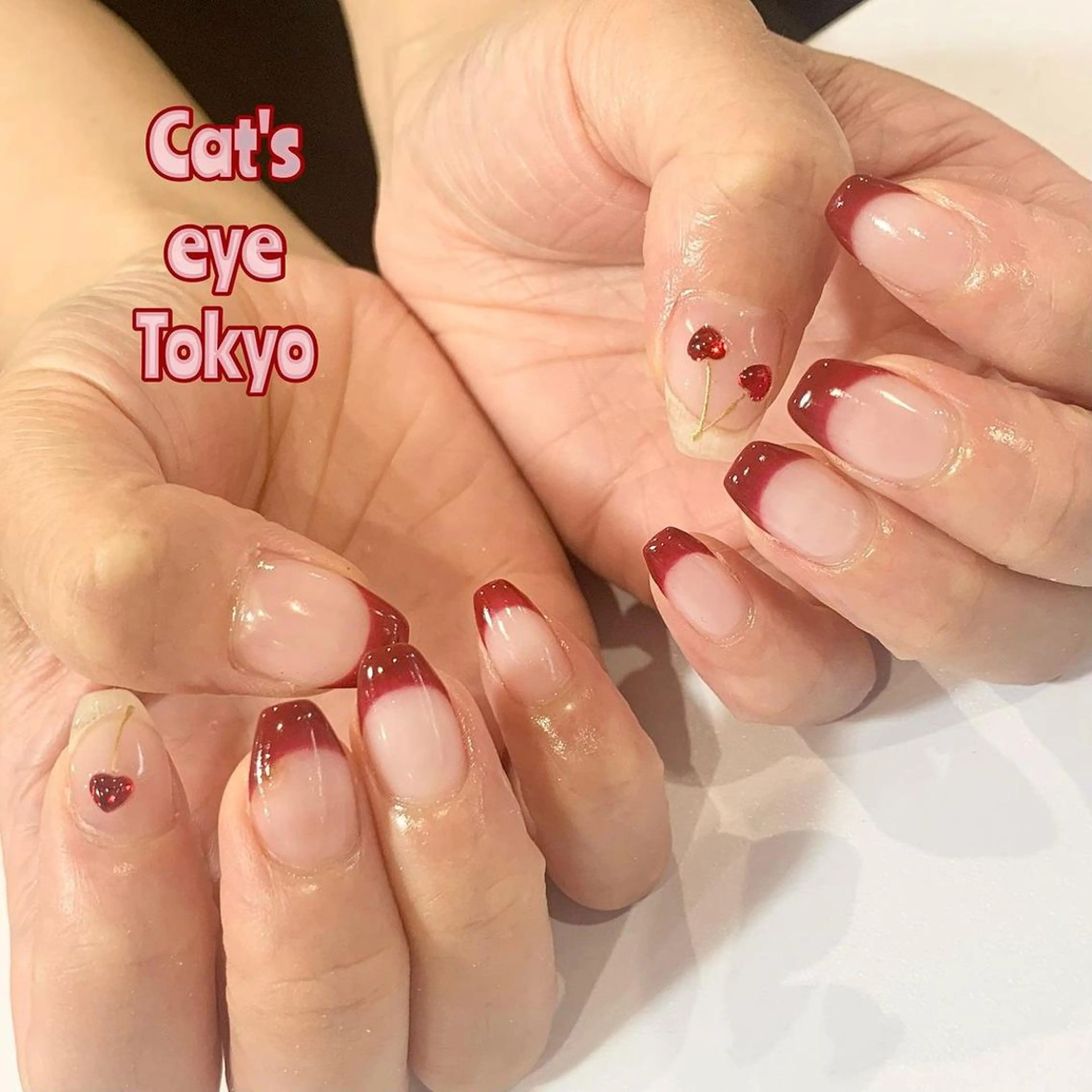 ネイル アートネイル ジェルネイル マグネットネイル ミラーネイル 持ち込み Cat's eye TOKYO 新宿店のネイルデザイン