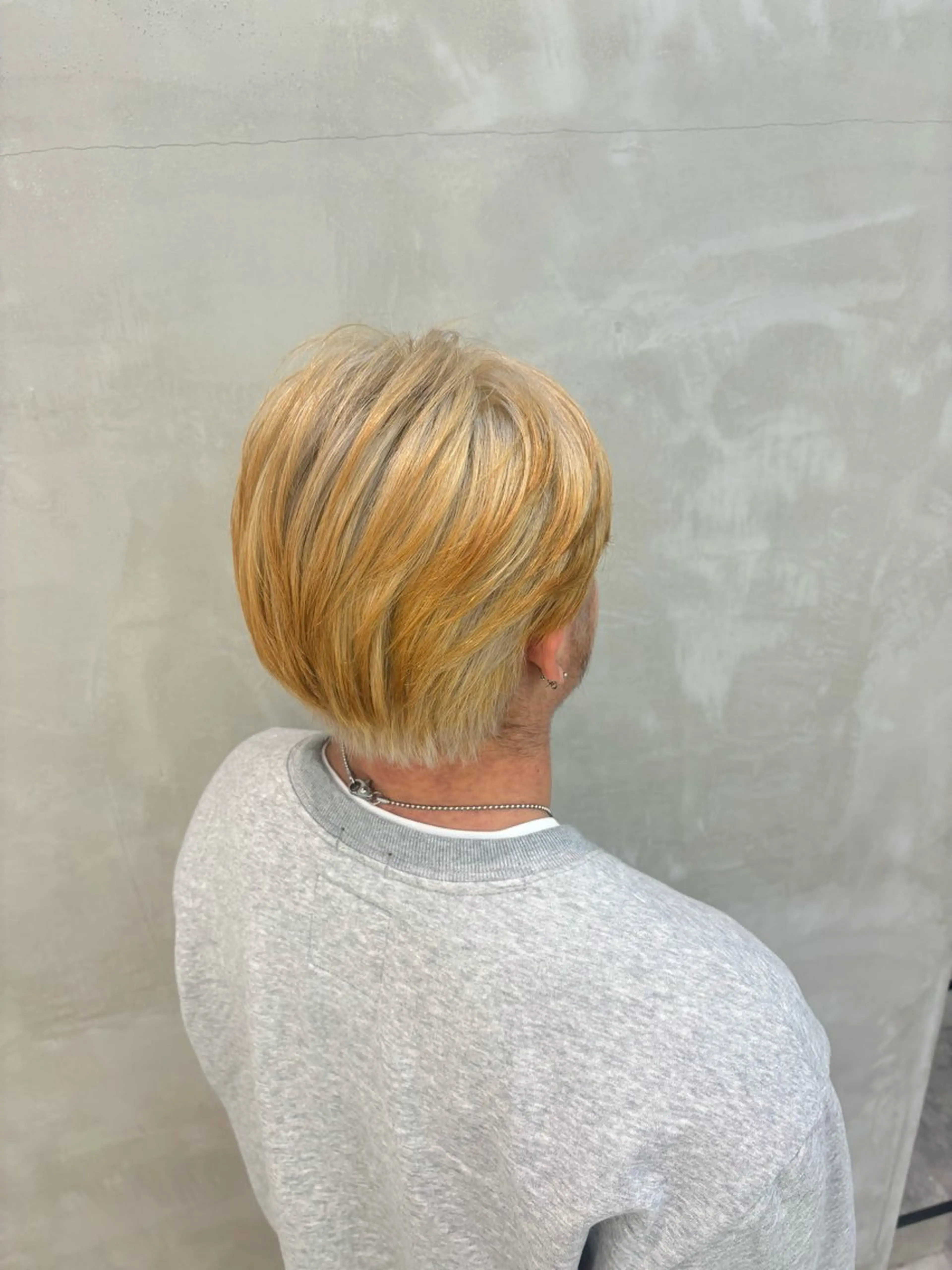 ショート ヘアカラー 艶髪ストレート🫶 AYANAのヘアスタイル