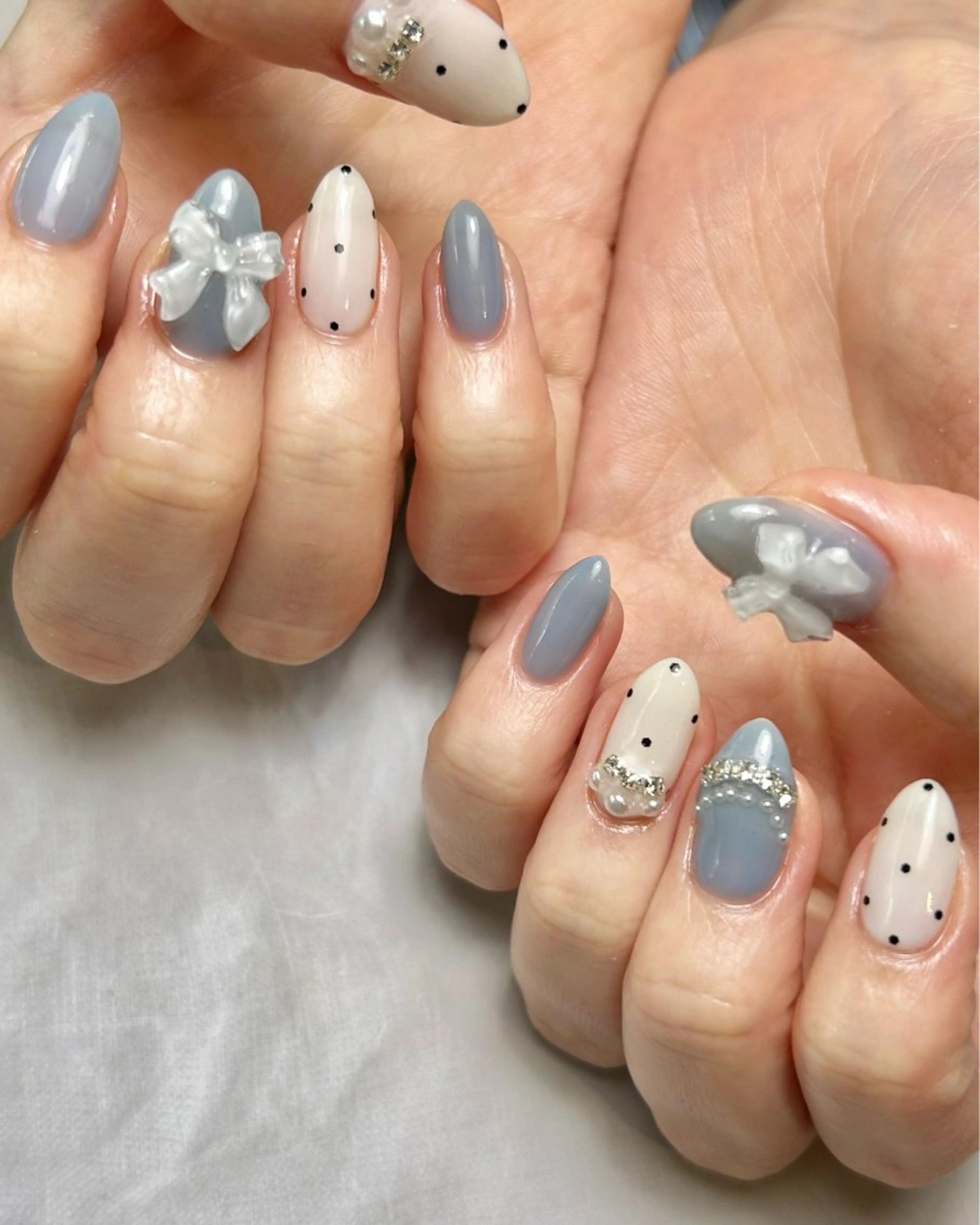 ネイル ブルー 持ち込み リボン ホワイト ハンドネイル Reflection marikoのネイルデザイン