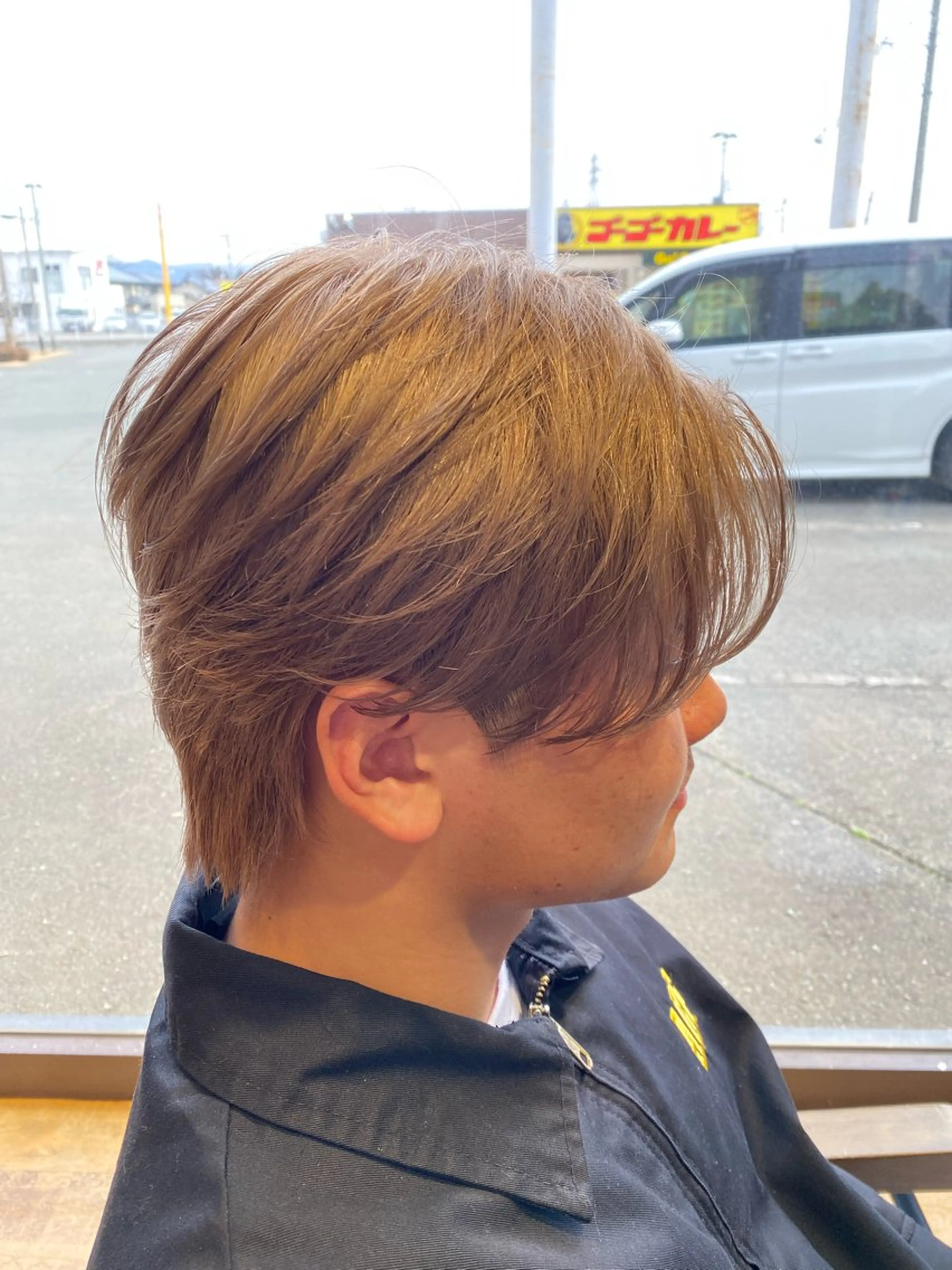 ショート カラー メンズ センターパート メンズウルフカット ウルフカット LEADbyLAGOON所属・折本 遥希のヘアスタイル