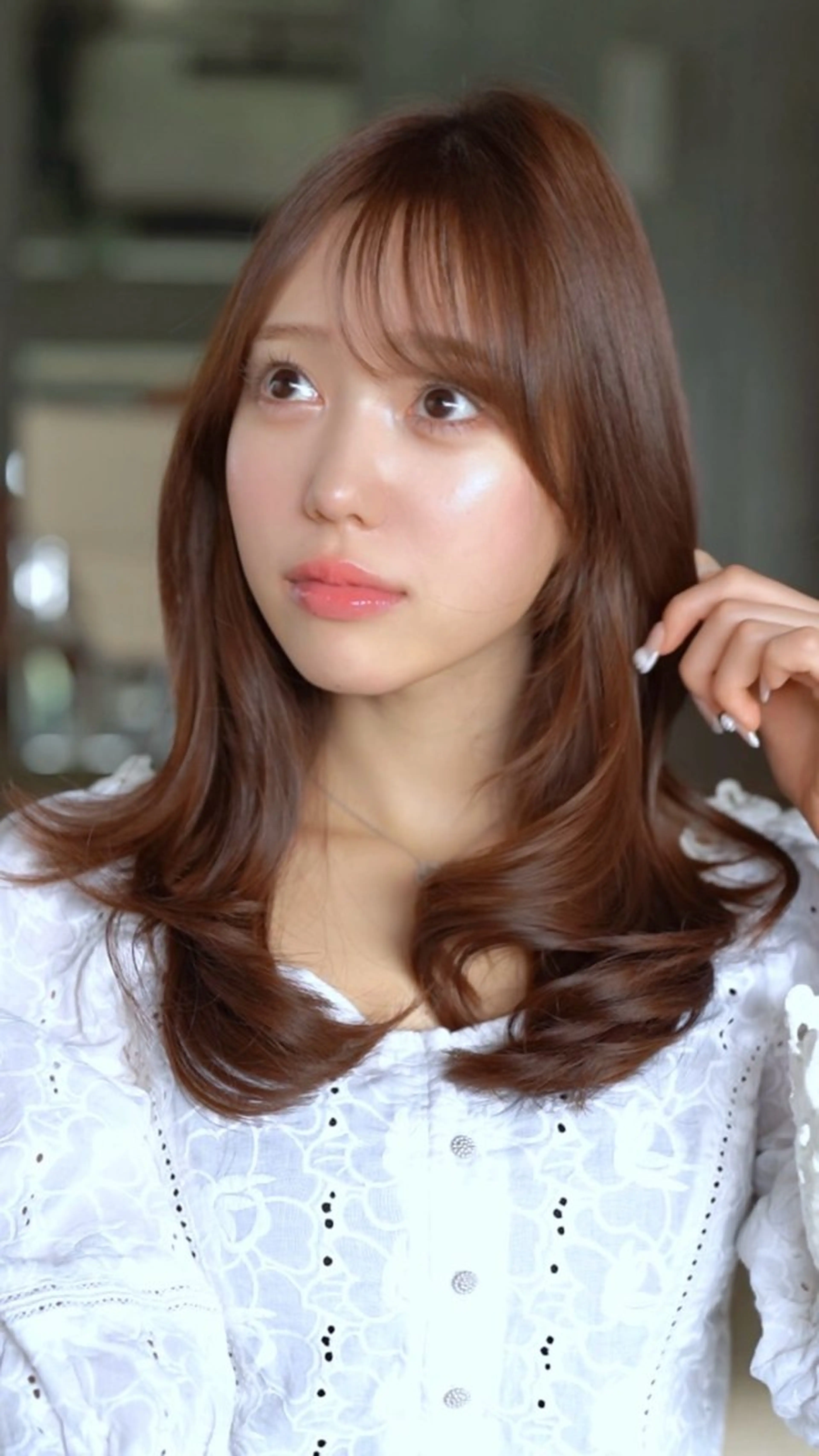 ミディアム カット ヘアカラー トリートメント AINANLY 明治神宮前店所属・似合わせレイヤー モテカラー🤍三科のヘアスタイル