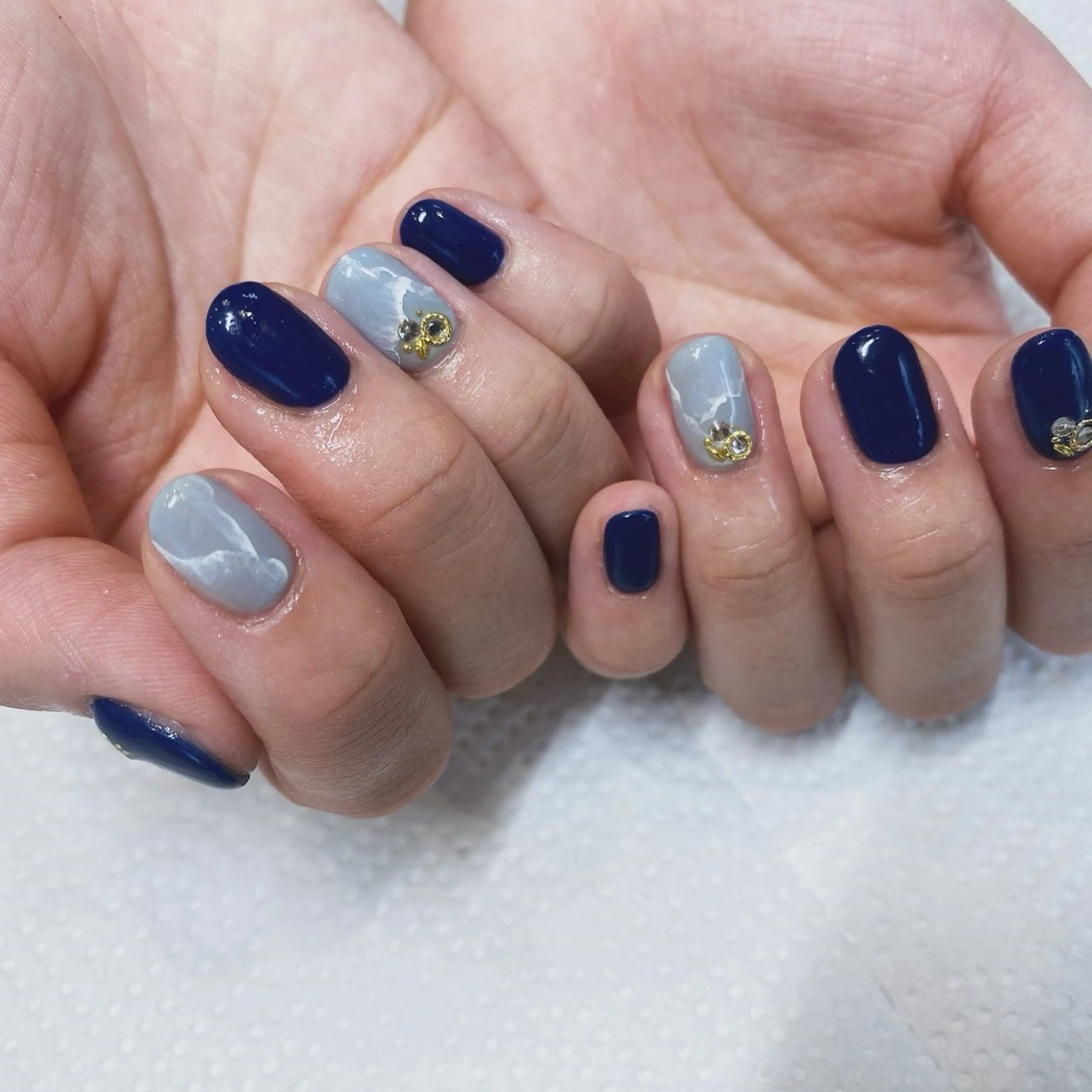 ネイル Yu_me北堀江店所属・Yu_me北堀江 shinoのネイルデザイン