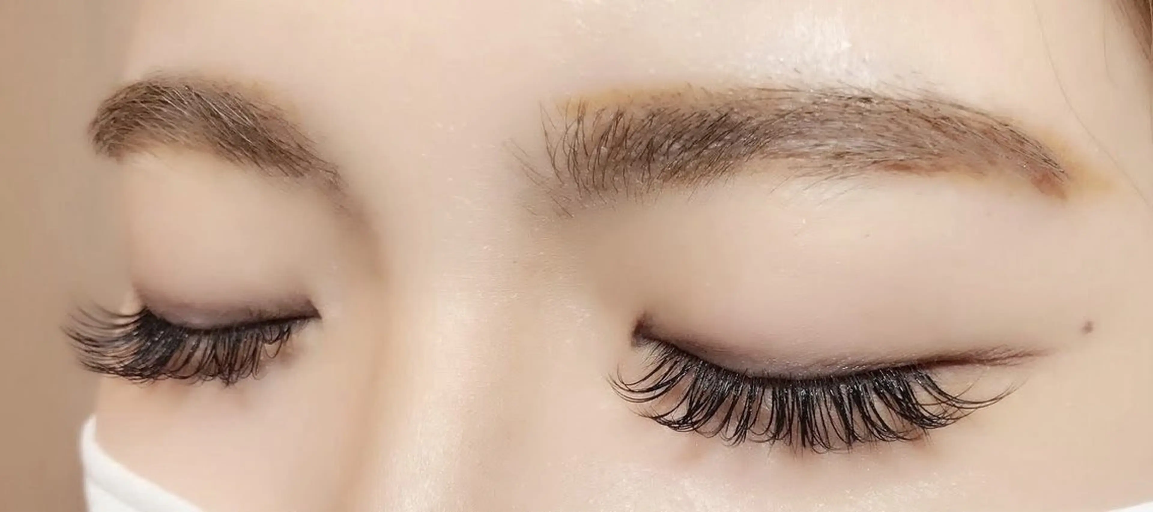 マツエク・マツパ LUMOS eyelash salon所属・アイラッシュサロン ルーモスの眉毛・アイブロウイメージ