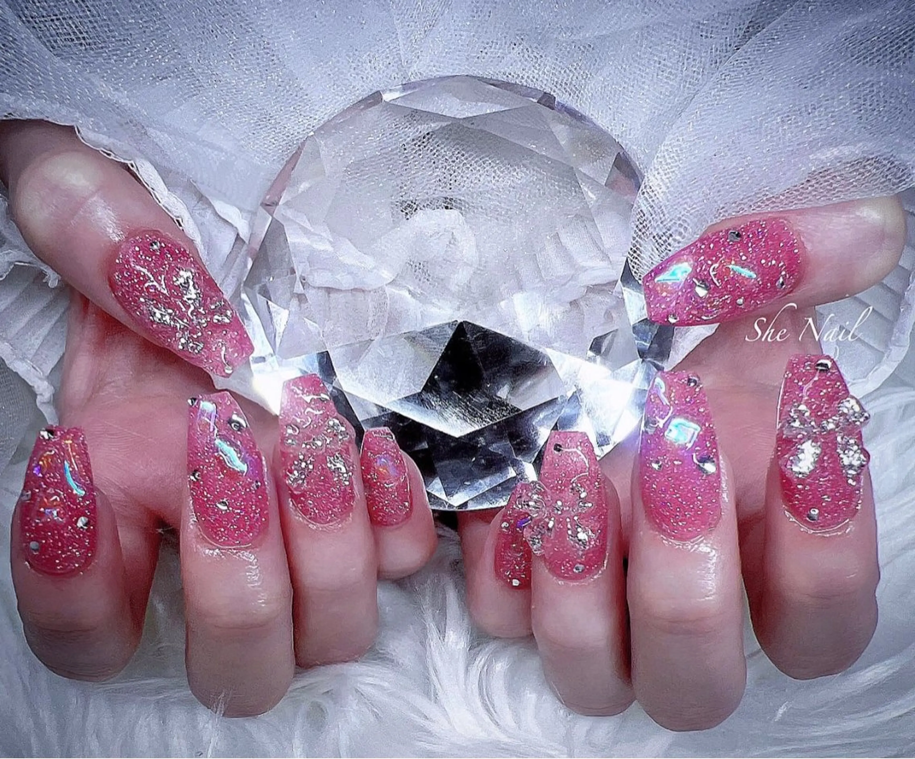 ネイル チークネイル 長さ出し フレンチネイル ガラスフレンチ キラキラネイル ハンドネイル She Nail所属・ISA_ BELLAのネイルデザイン