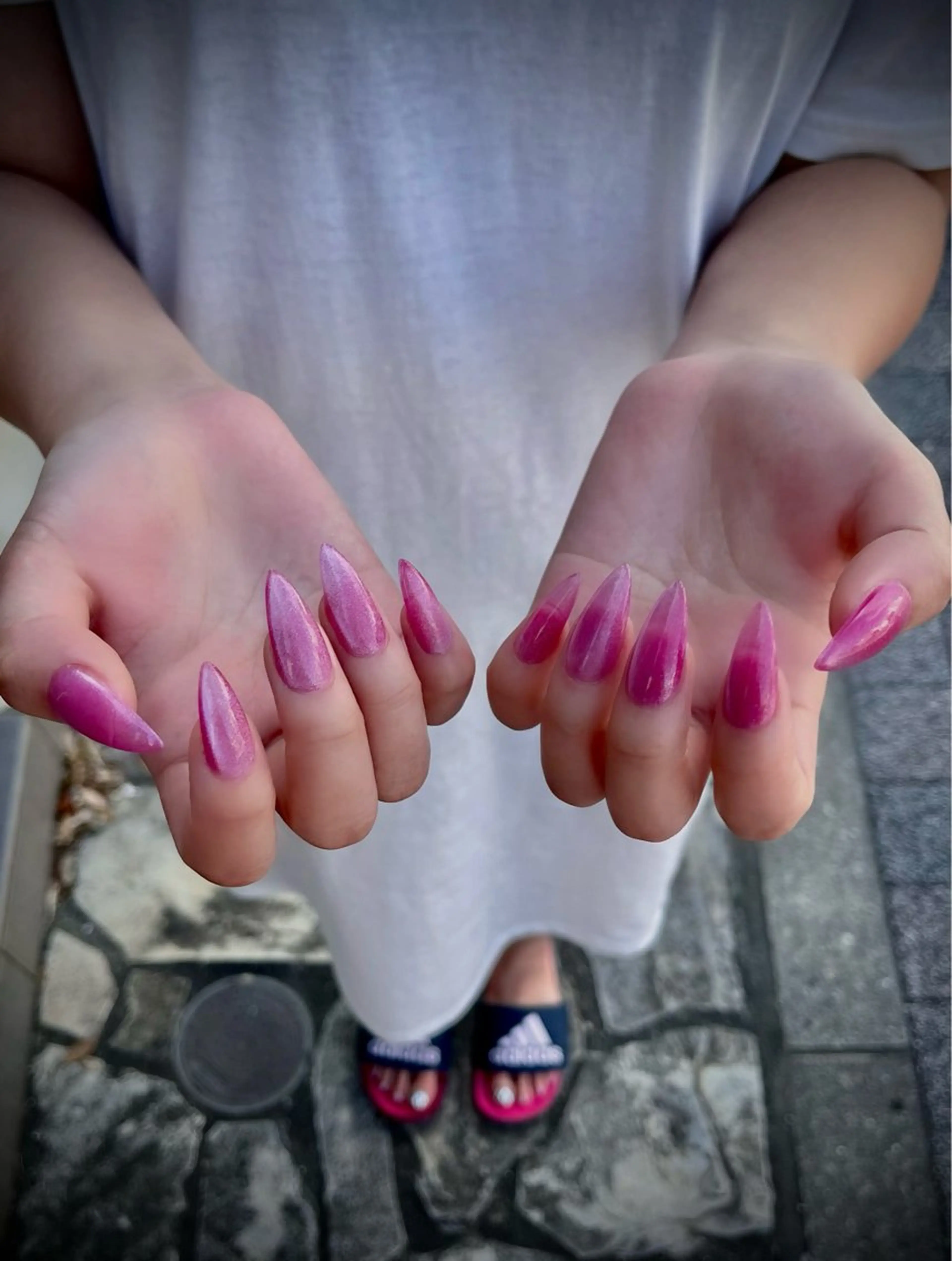 ネイル フットネイル キラキラネイル マグネットネイル ワンカラーネイル スカルプネイル nine.🦋 YUKOのネイルデザイン