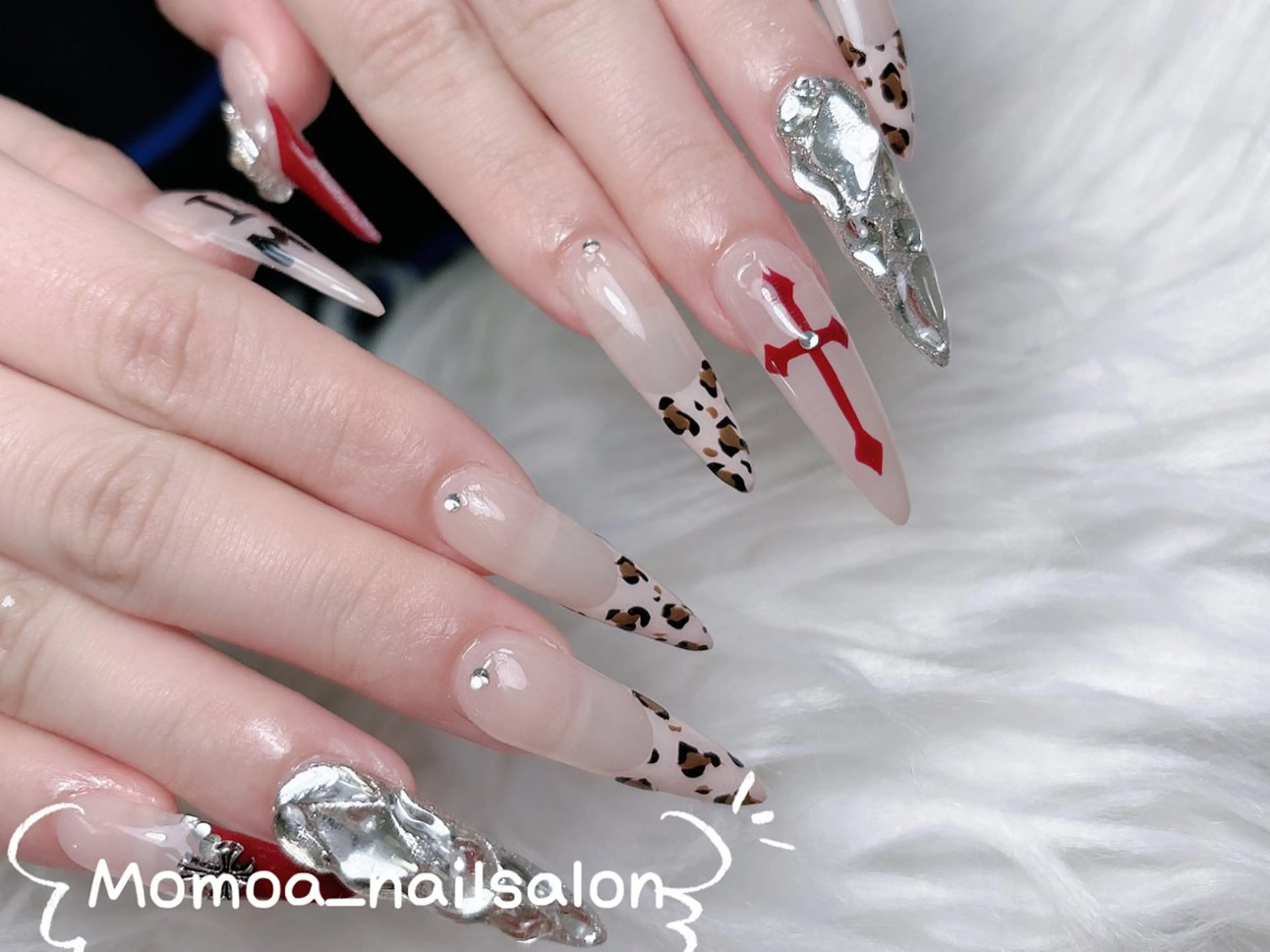 ネイル 成人式 ロングネイル マグネットネイル 大理石ネイル(マーブル) リボン ハンドネイル MoMoA Nail ネイル長さ出し専門店のネイルデザイン