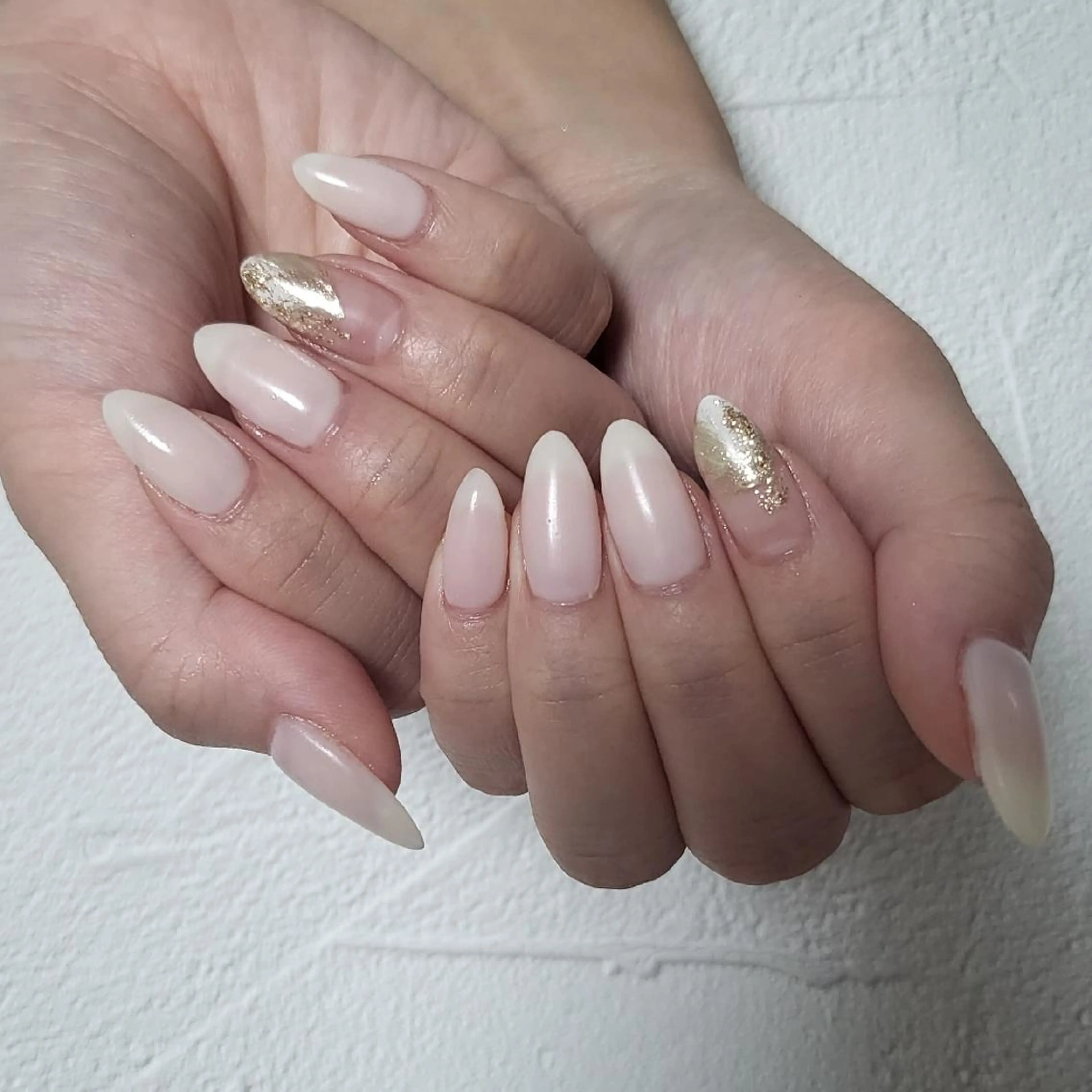 ネイル アートネイル ジェルネイル ゴールド ラメ(グリッター) ミラーネイル ハンドネイル Nailsalon MagicShopのネイルデザイン