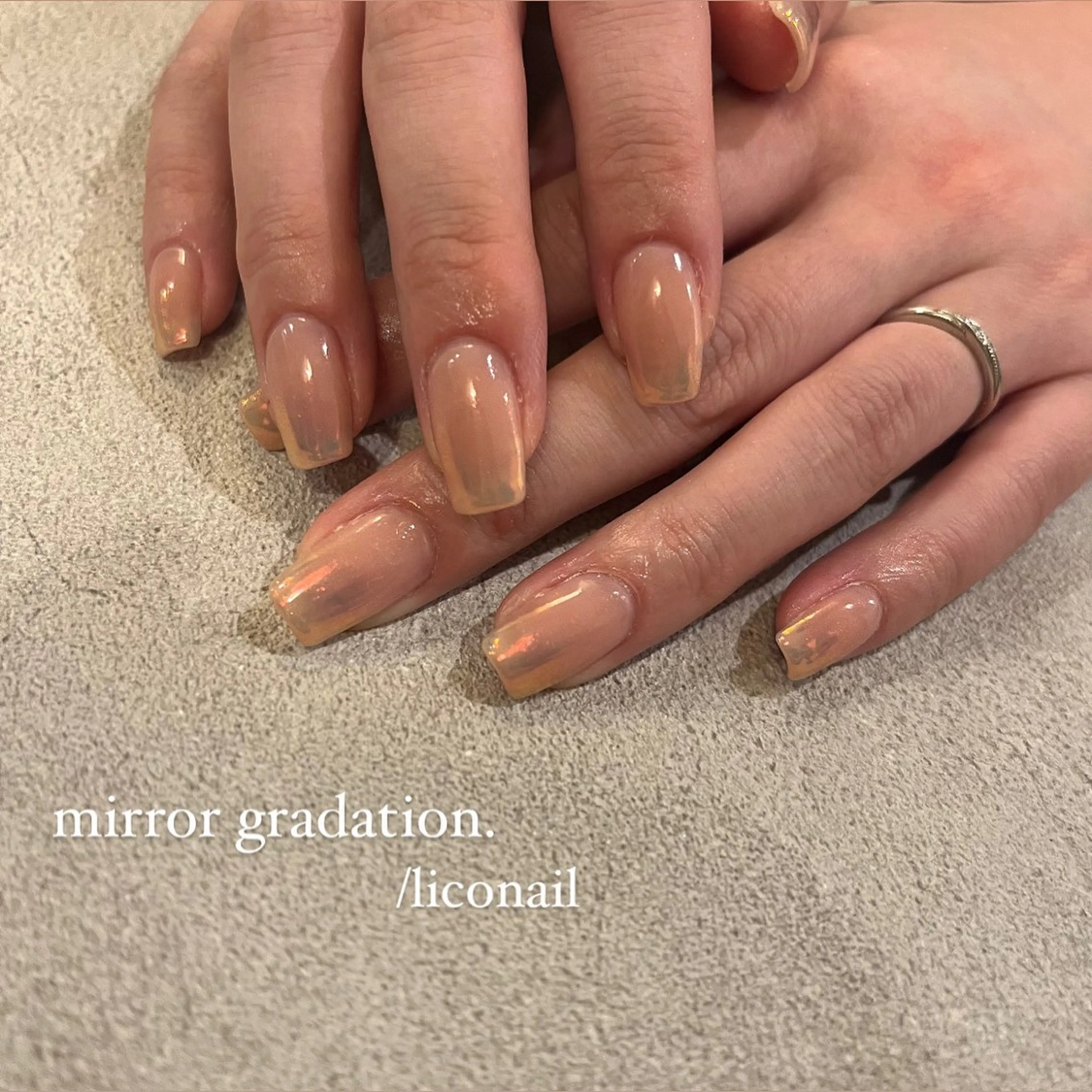 ネイル オーロラネイル 小川 奈々花のネイルデザイン