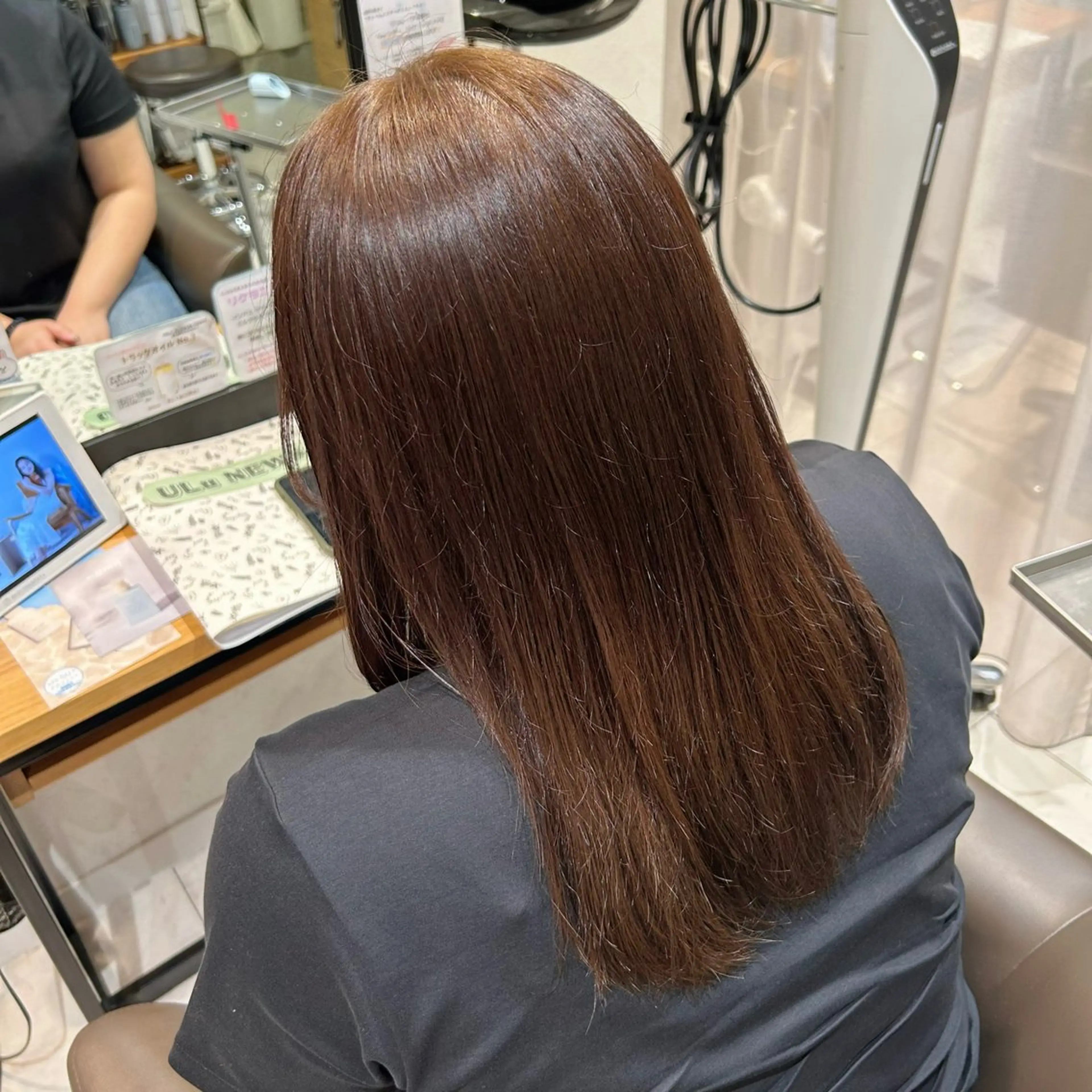 セミロング アッシュ カット ヘアカラー ハルカ/暖色カラー/ ブリーチカラーのヘアスタイル