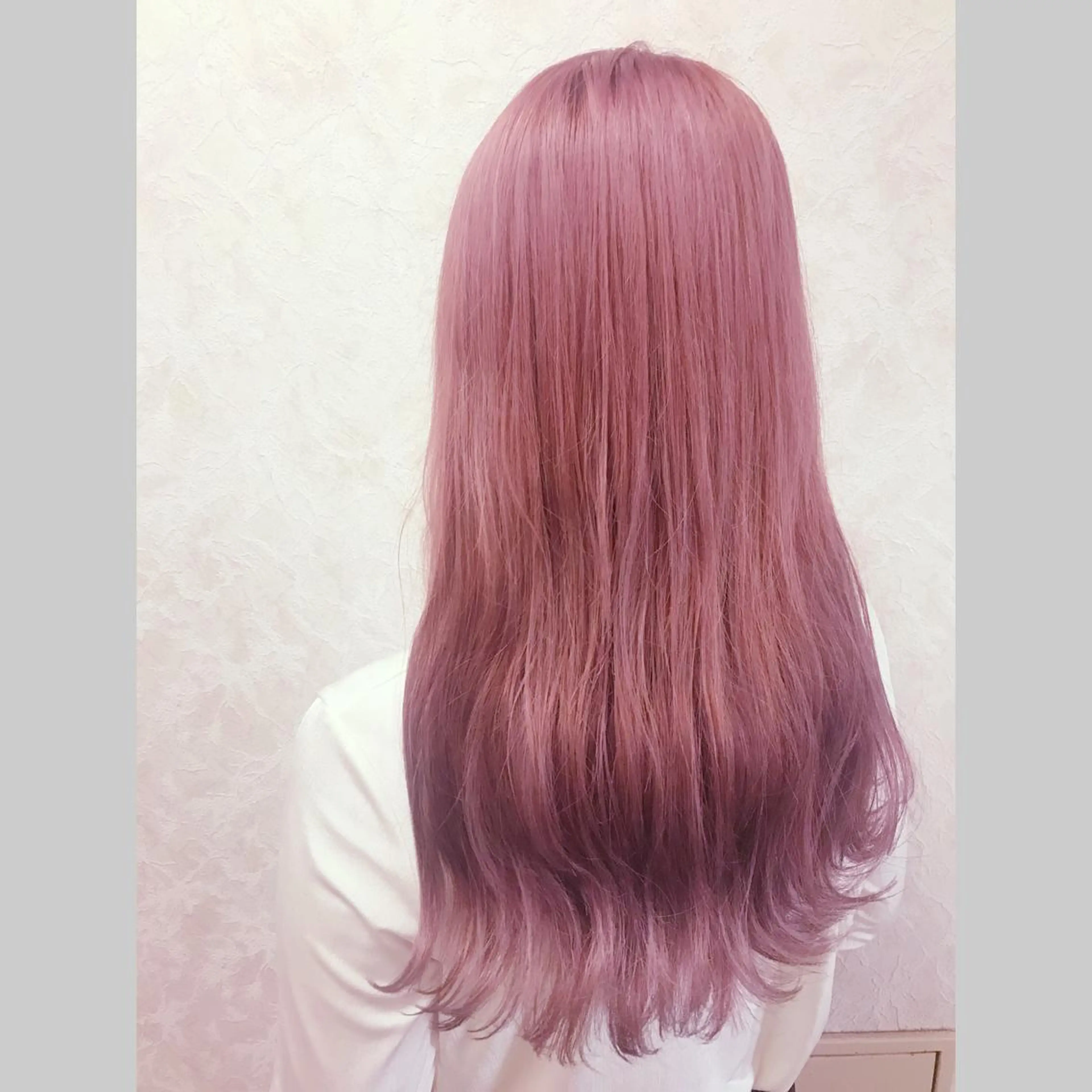 ミディアム カラー ブリーチ ピンクカラー カット ヘアカラー トリートメント ブリーチ/髪質改善/ レイヤー/YUTO‎のヘアスタイル