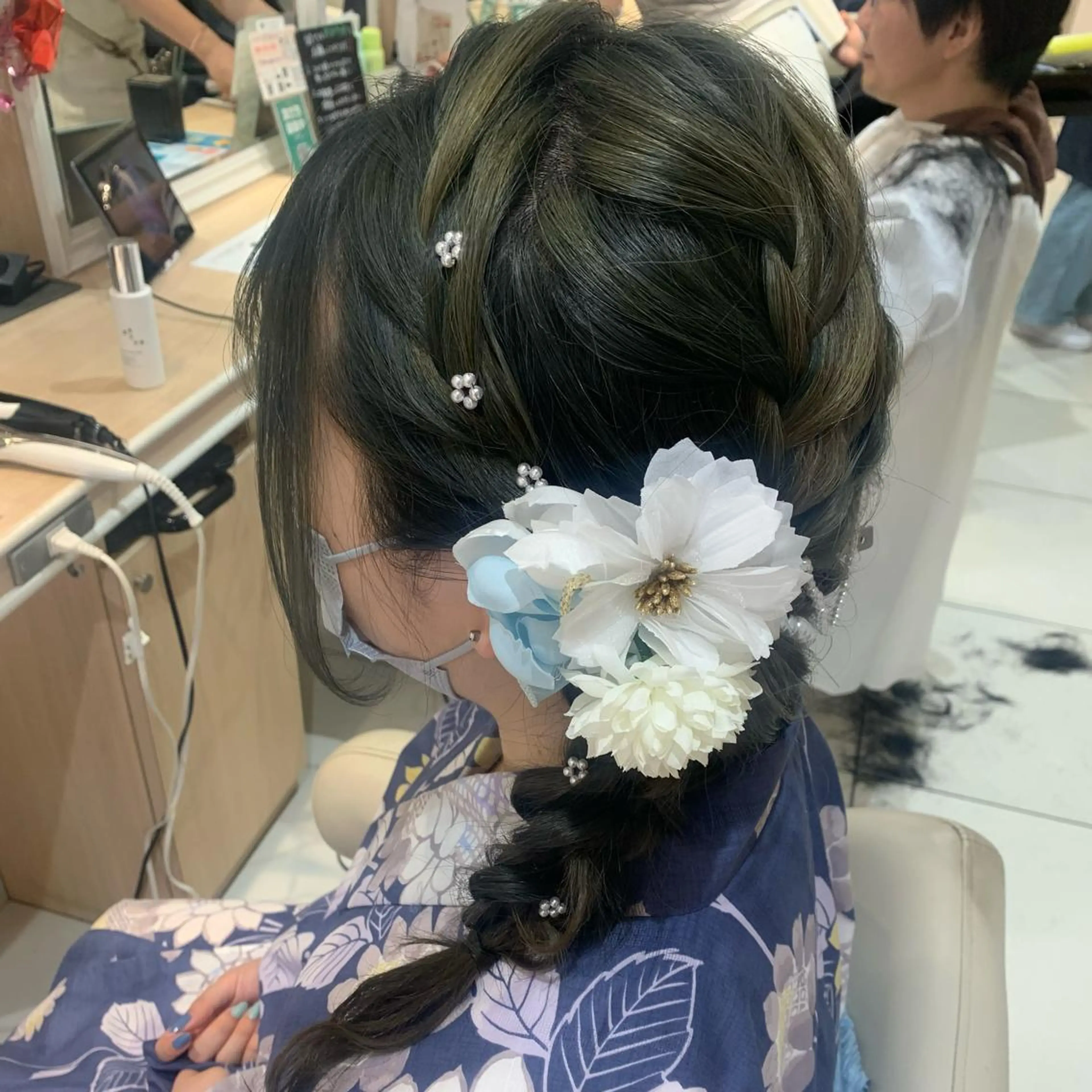 セミロング ヘアアレンジ ヘアセット 宮永 璃沙のヘアスタイル