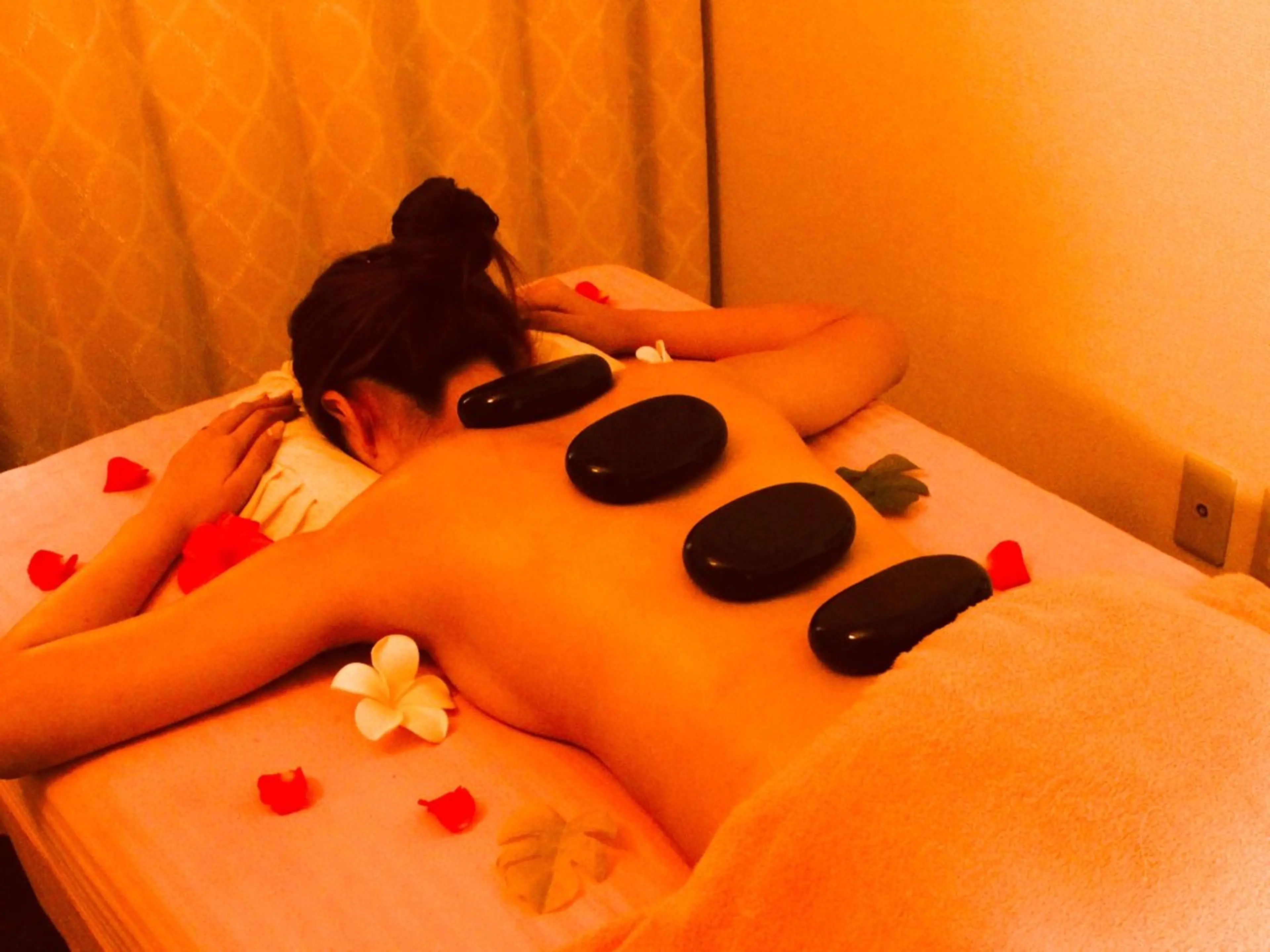 ミディアム 沁 エステサロンのエステ・リラクイメージ