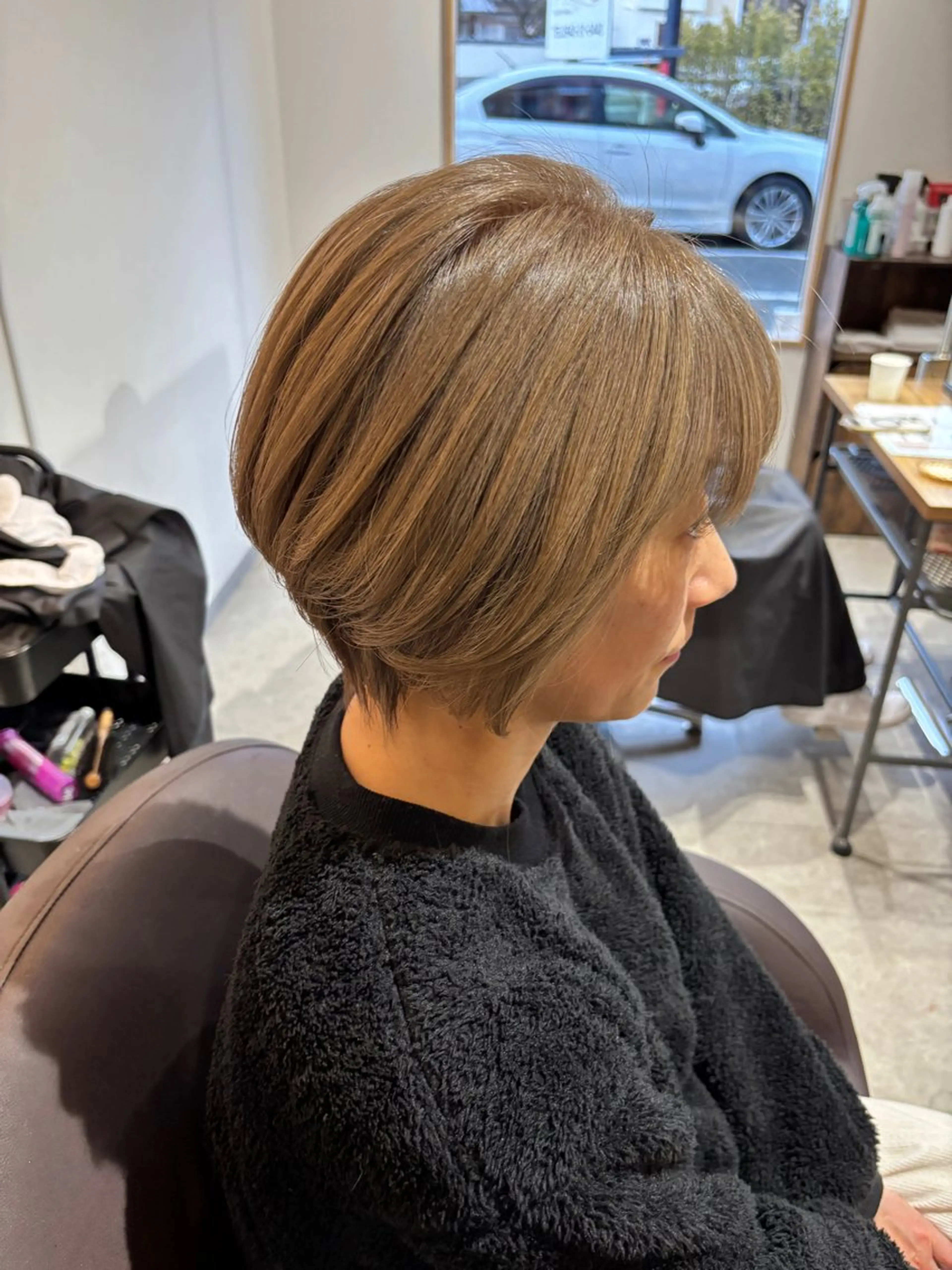 ショート カラー ブリーチカラー🤍 髪質改善🌟のヘアスタイル