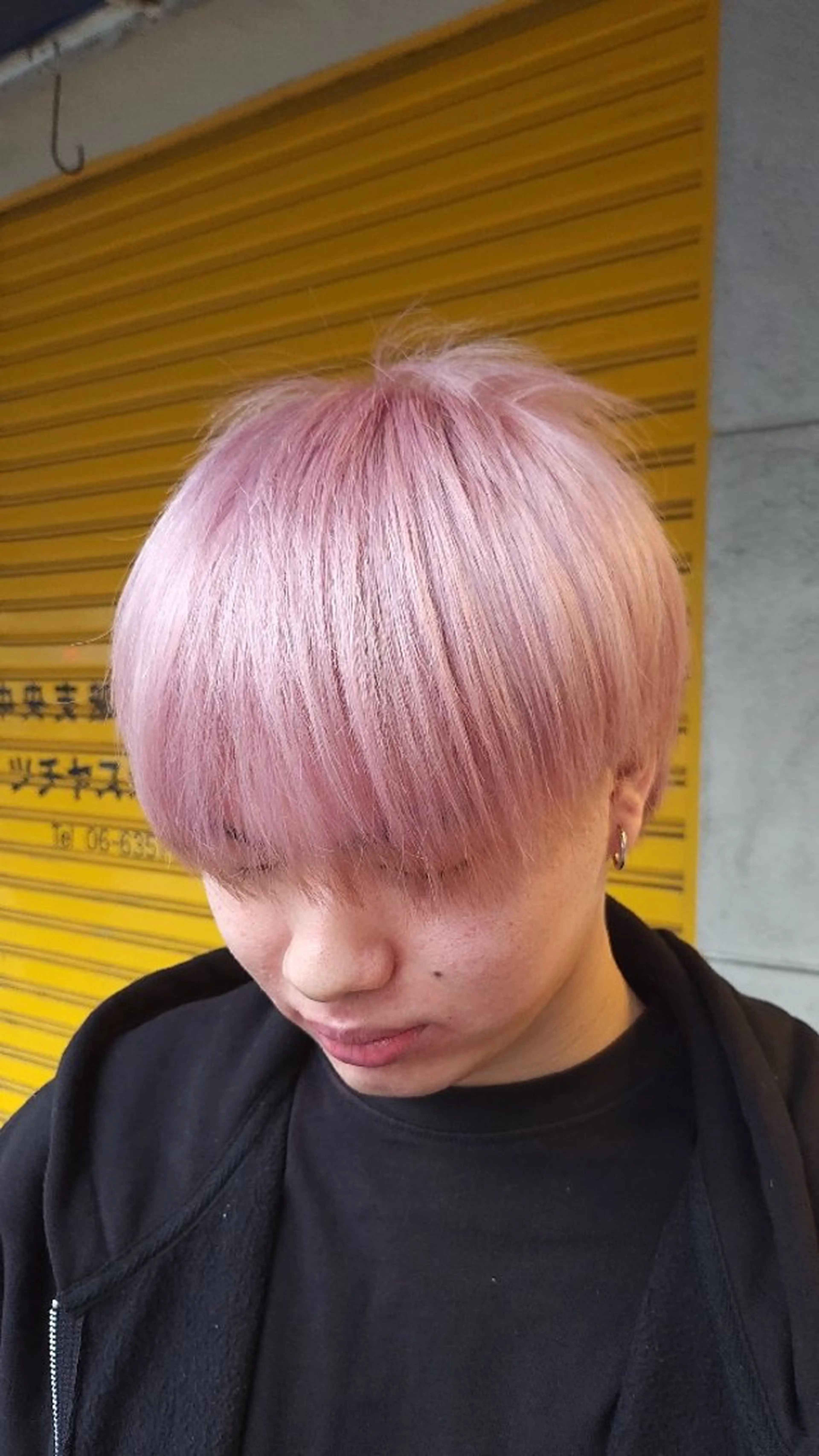 ショート メンズ カラー ピンクカラー ホワイトピンク ヘアカラー トリートメント LYLICK所属・ケアブリーチ特化 same 🦈のヘアスタイル