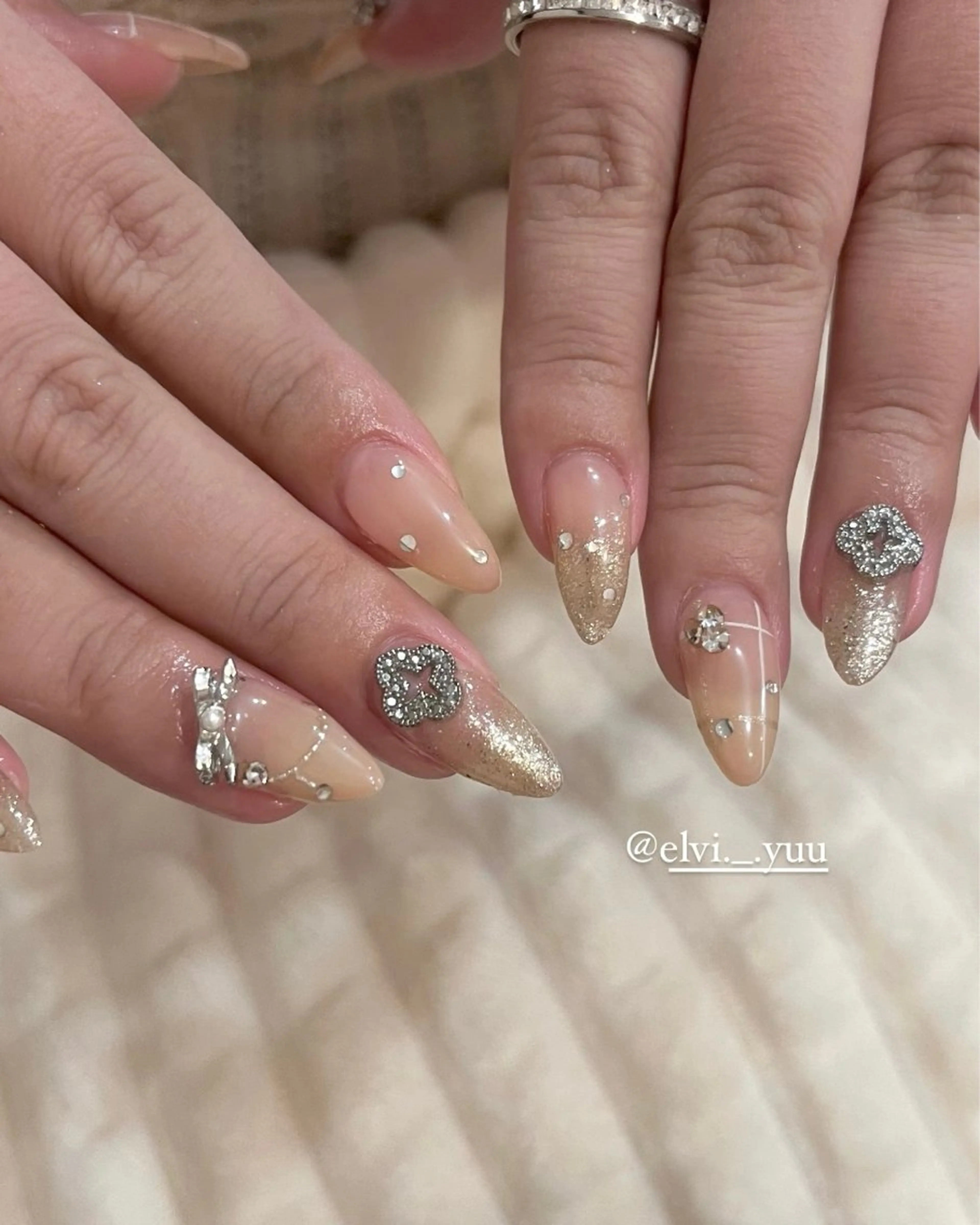 ネイル SALON ELVI.所属・SALON ELVI.のネイルデザイン