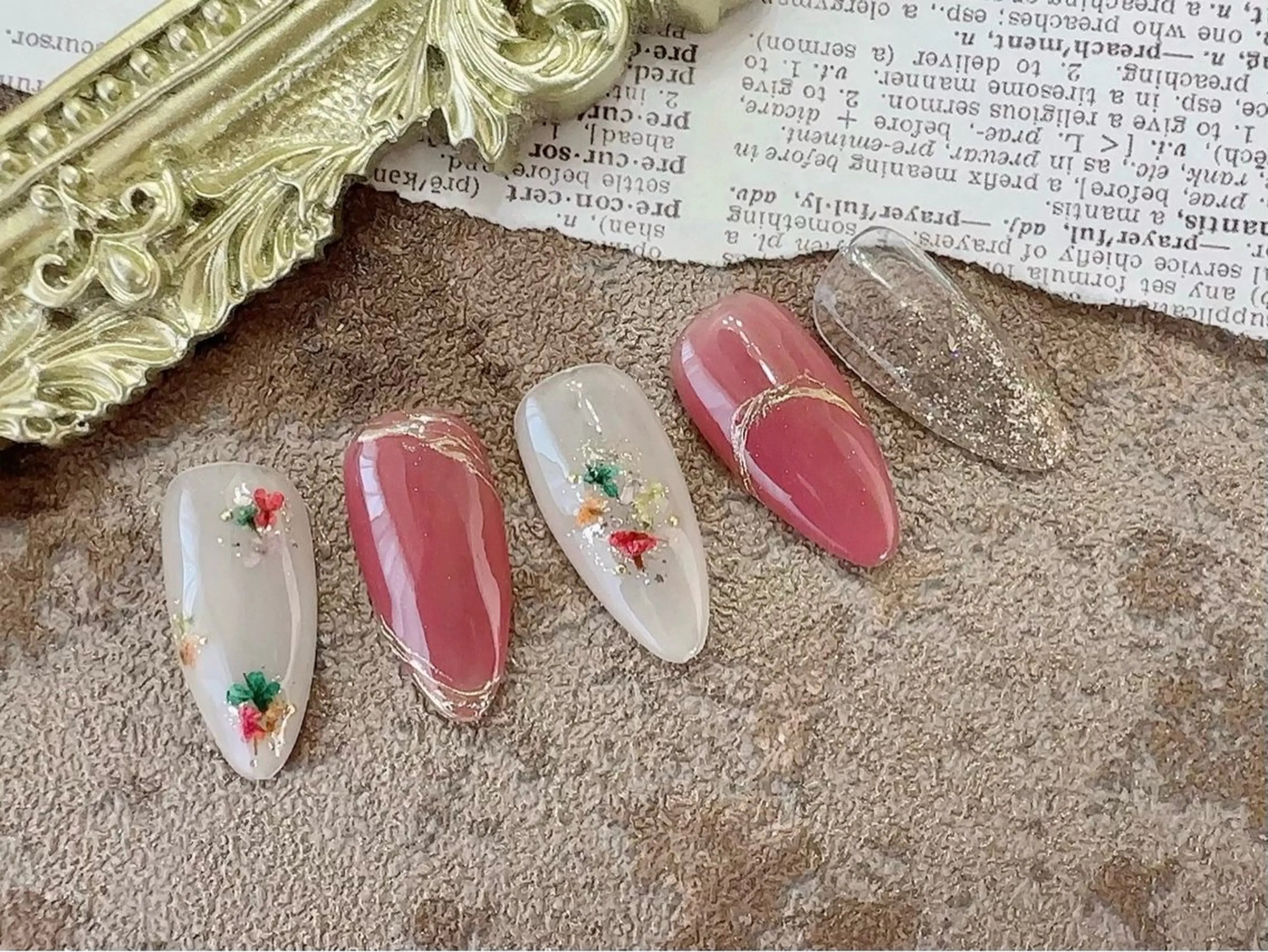 ネイル アートネイル ハンドネイル ネイルサロンAiri 長さ出し·シンプルのネイルデザイン