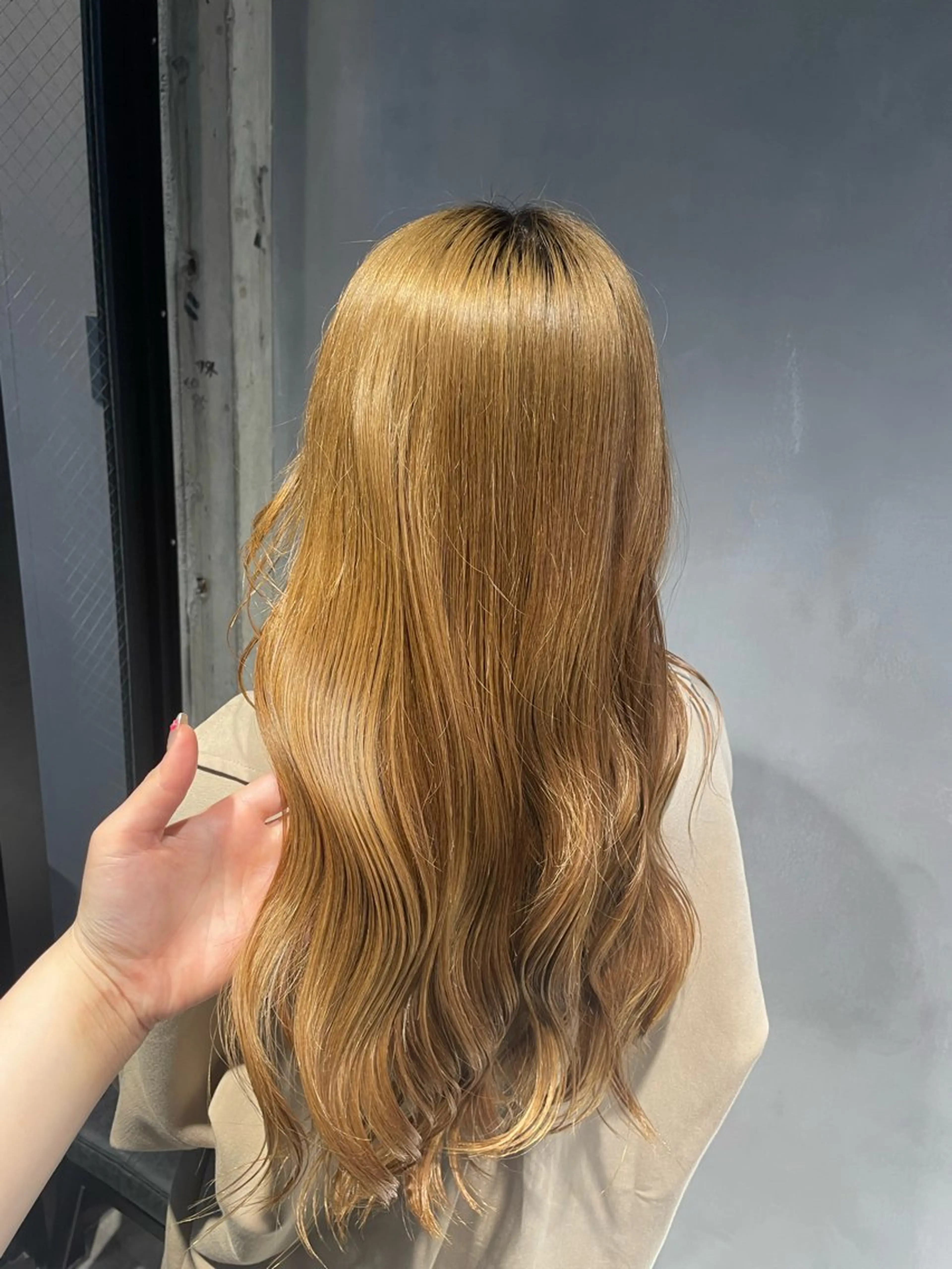 ロング カラー ハイトーンカラー 暖色/ハイトーン/ カラー/HBLのヘアスタイル