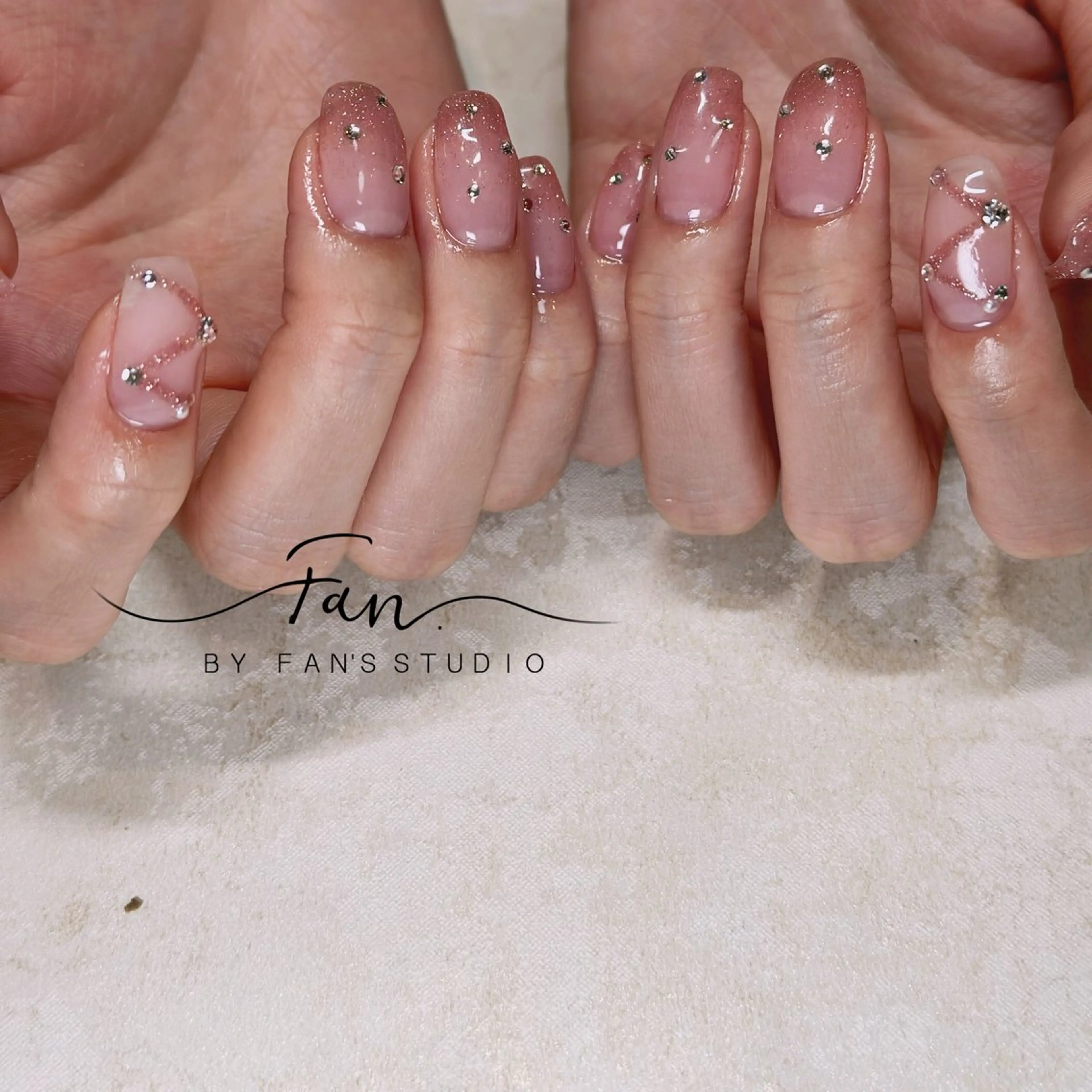 ネイル ハンドネイル ハンドケア 🌻FAN'S STUDIO池袋🌻のネイルデザイン