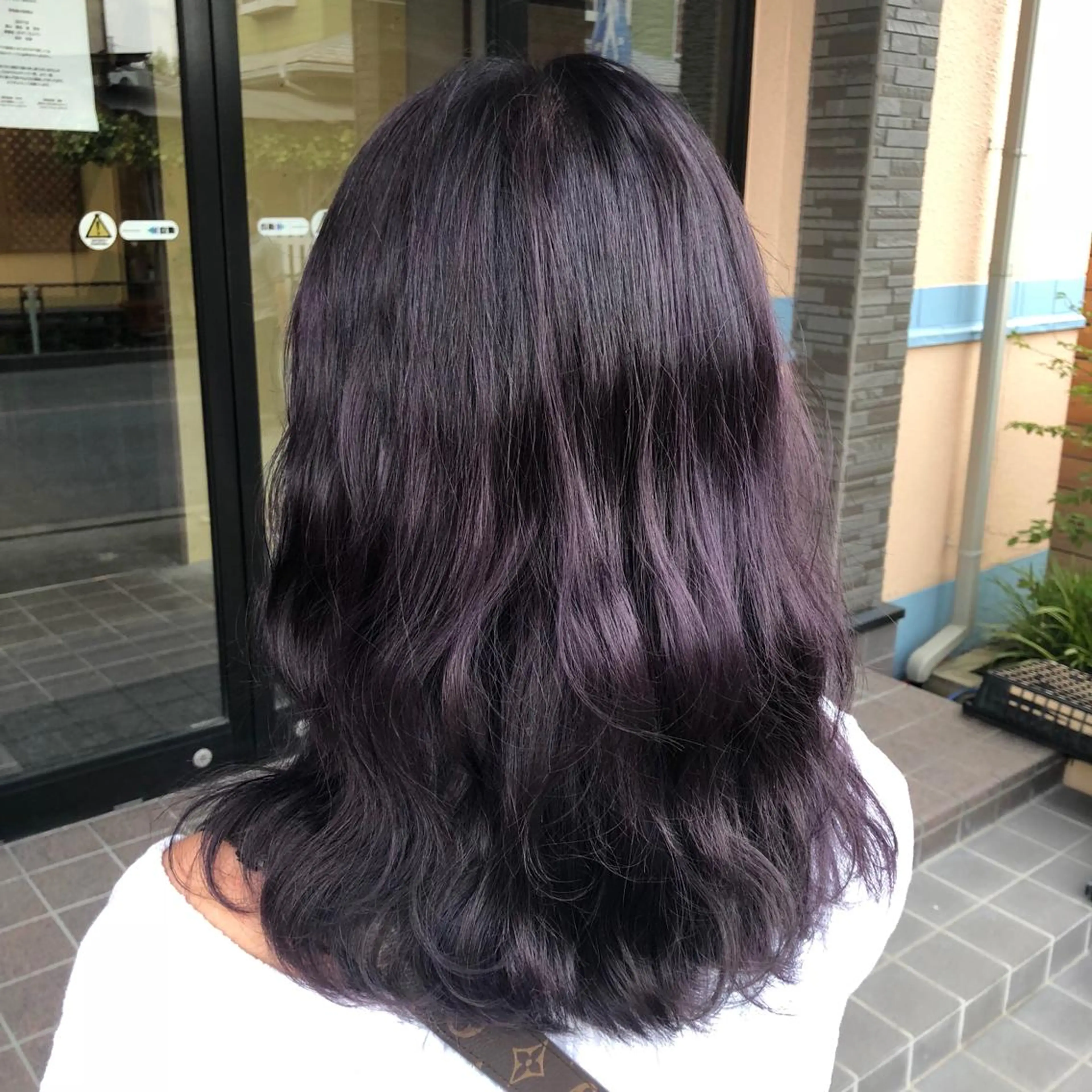 セミロング カラー アッシュ ブリーチ パープルカラー パープルアッシュ 4-rest garden （フォーレストガーデン）所属・金井 直樹のヘアスタイル