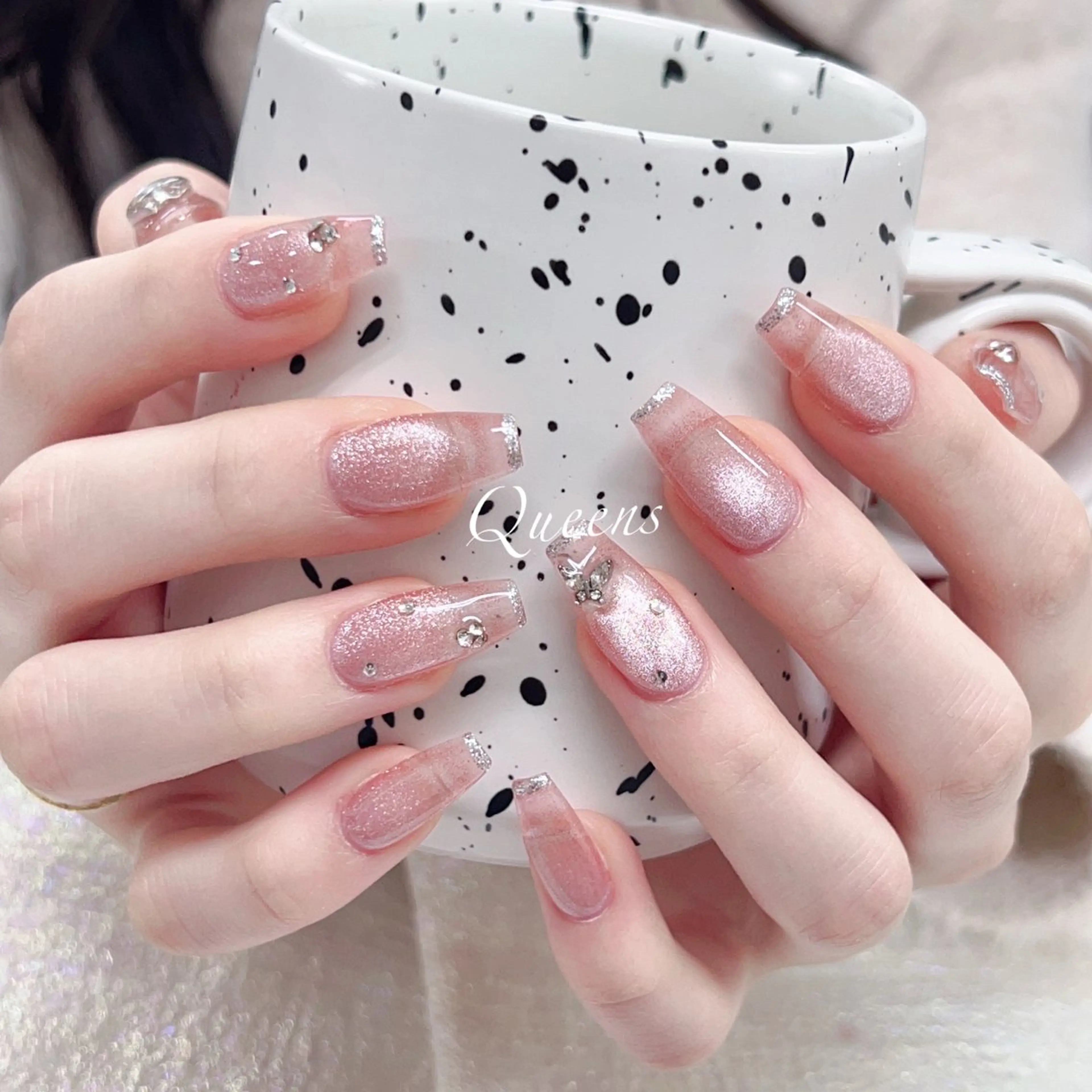 ネイル ハンドネイル Queens テイのネイルデザイン