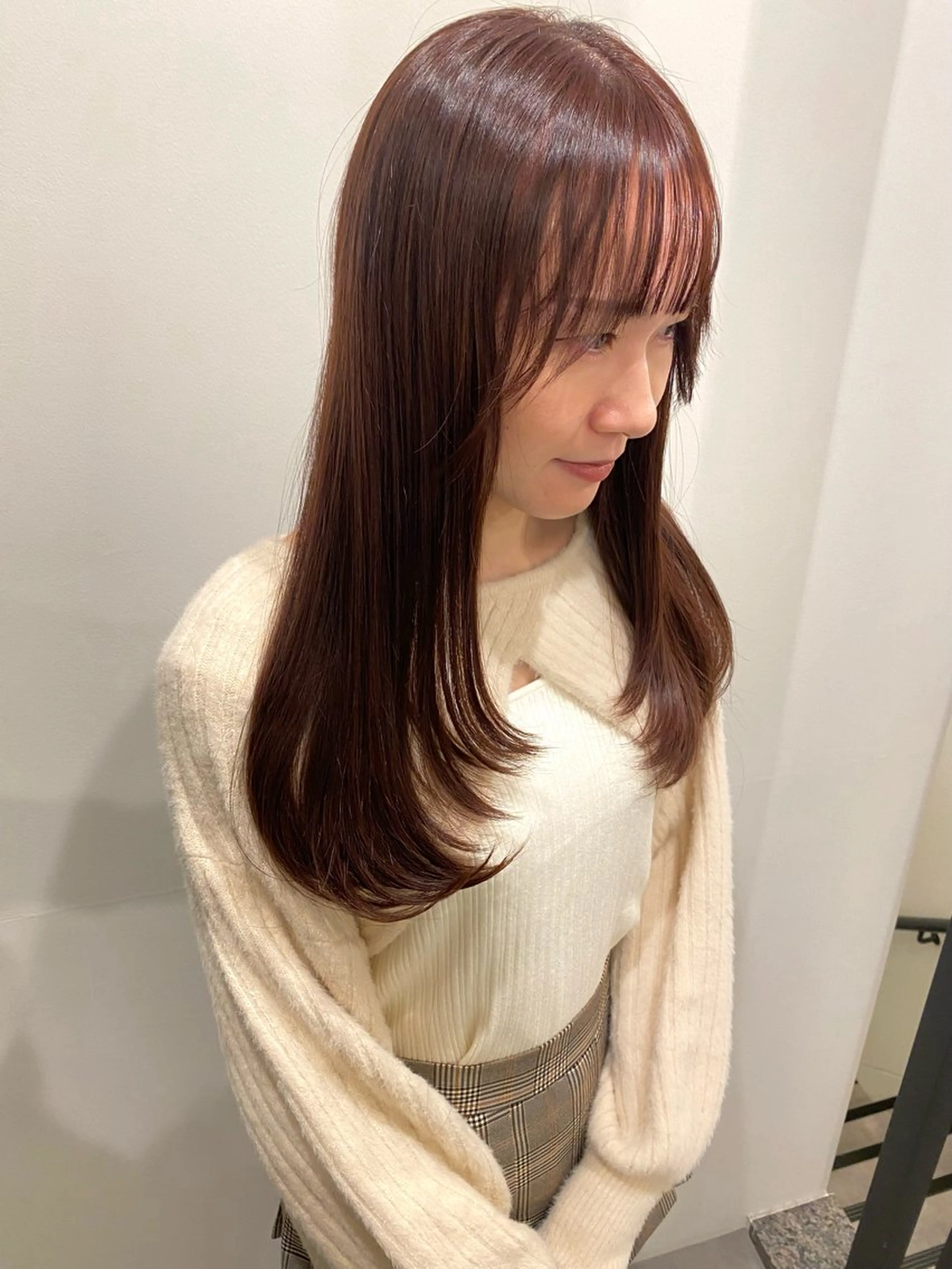 ミディアム カラー ベージュカラー ピンクカラー ピンクベージュ カット ヘアカラー トリートメント 🍑 モモカ🍑のヘアスタイル