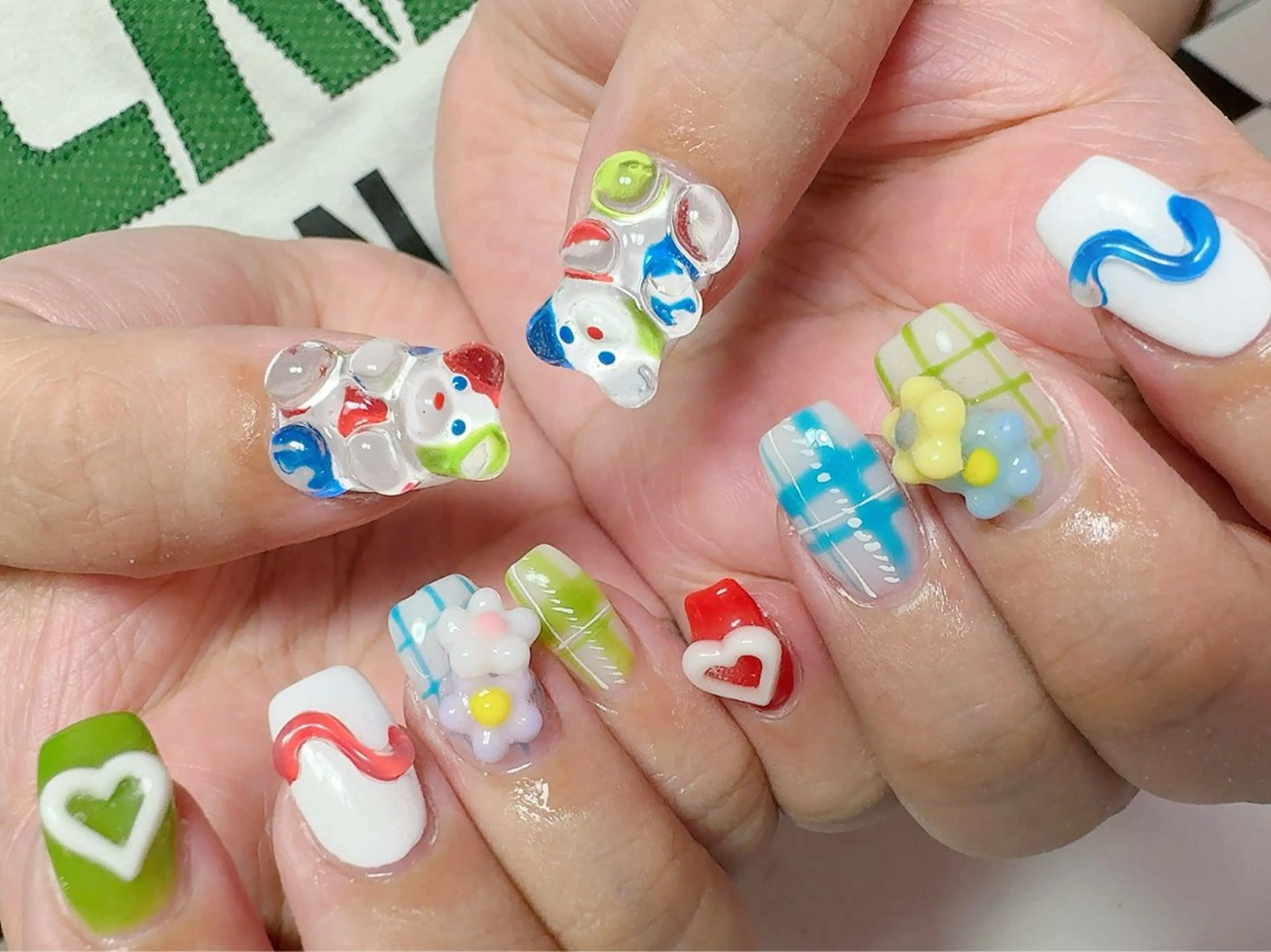 ネイル ハンドネイル Nail Atelier IamI所属・アイアムアイ 大村磨衣のネイルデザイン