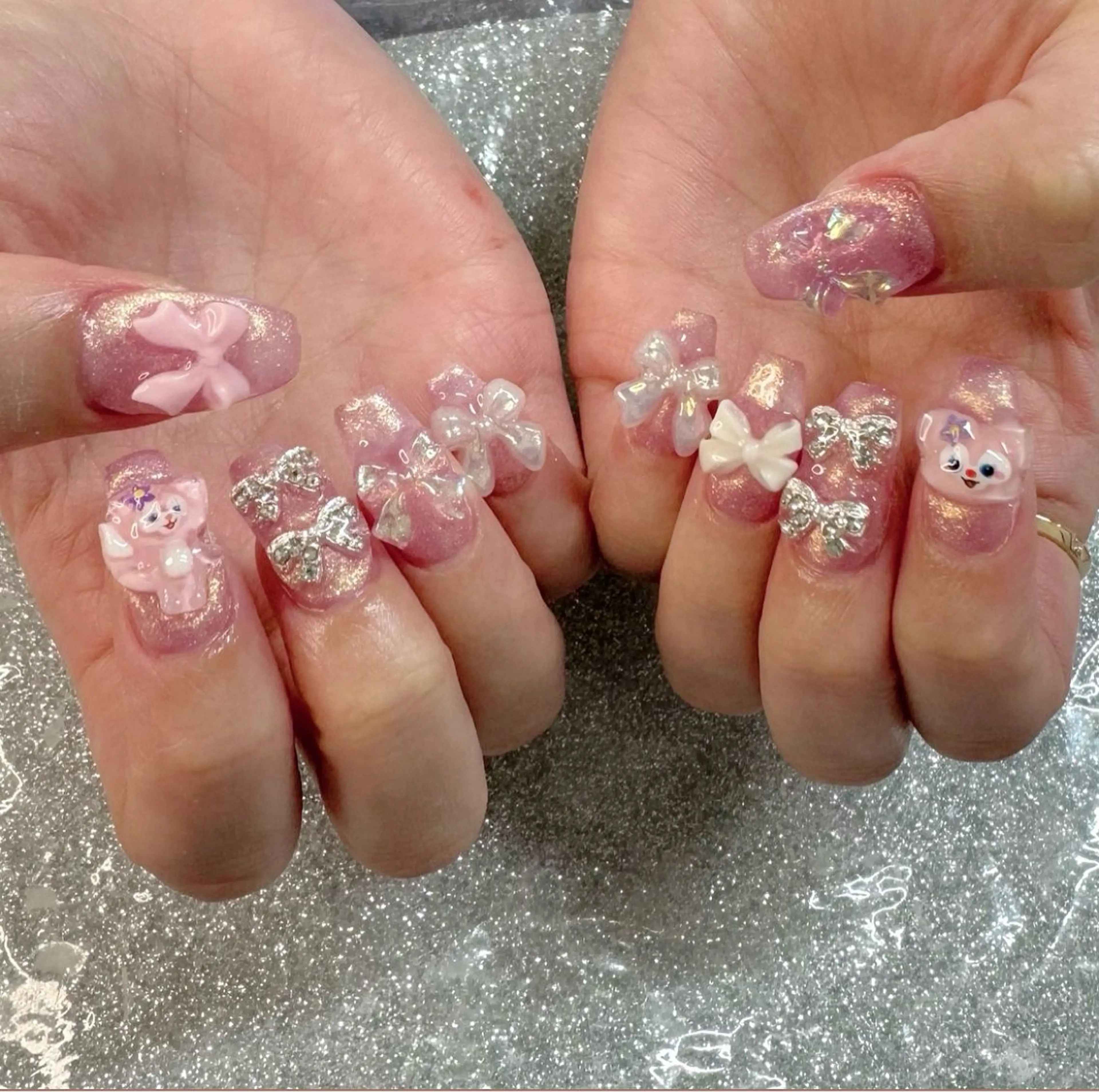 ネイル VIERU YURIのネイルデザイン