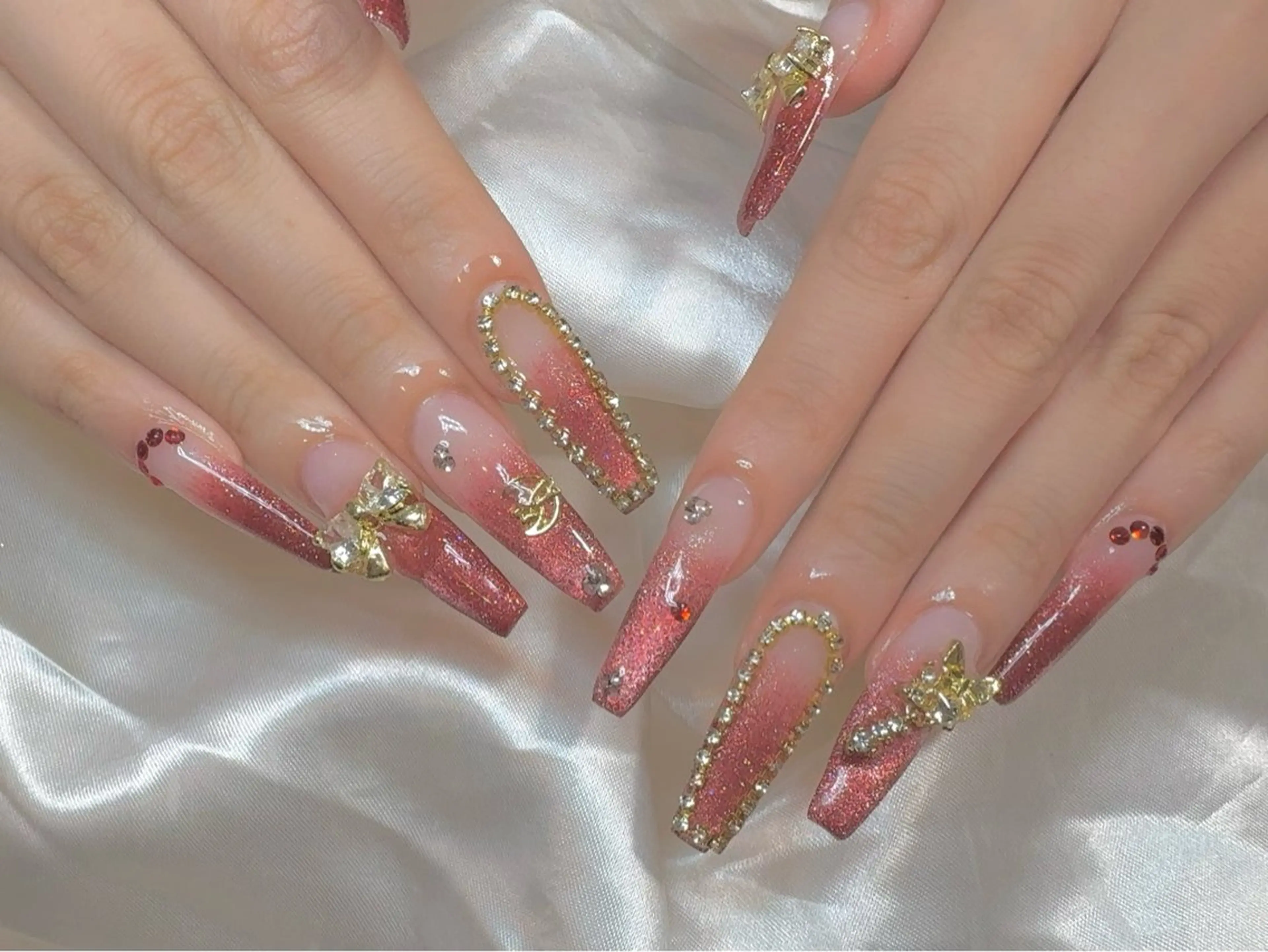 ロング ハンドネイル m  nail 新石切のネイルデザイン