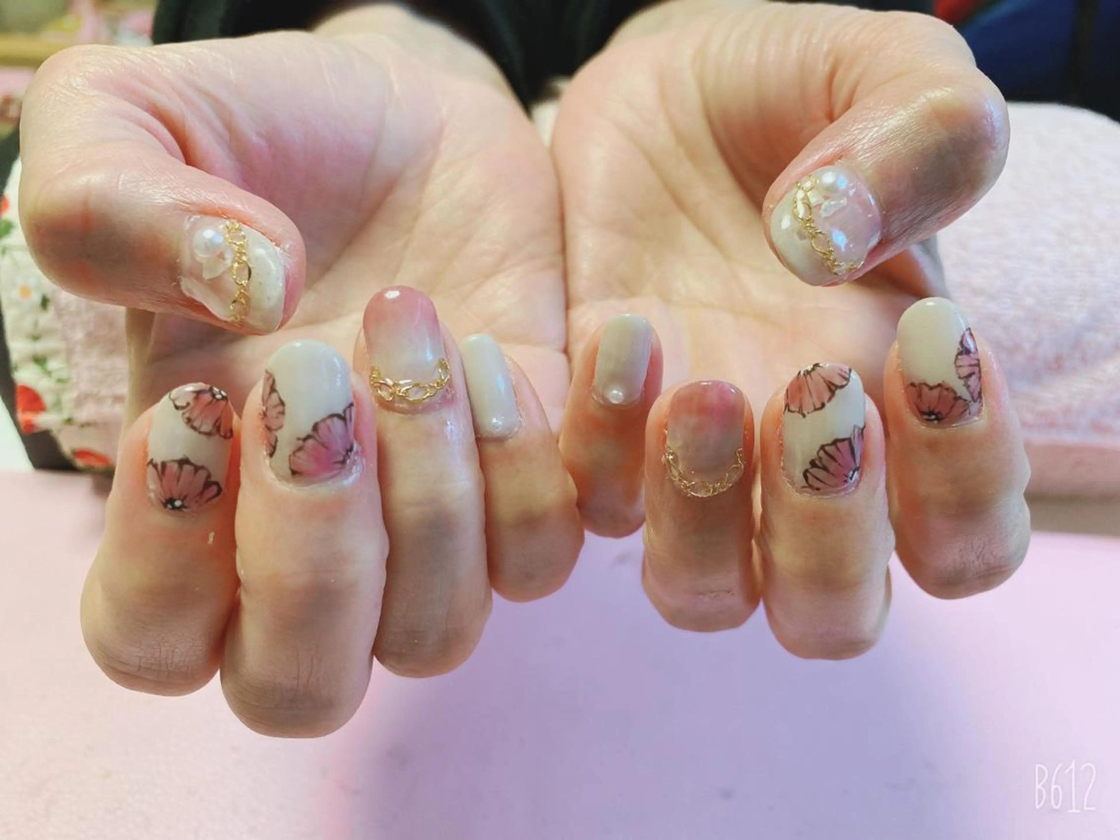 ネイル フラワーネイル VIST☆ ｍａｍｉのネイルデザイン