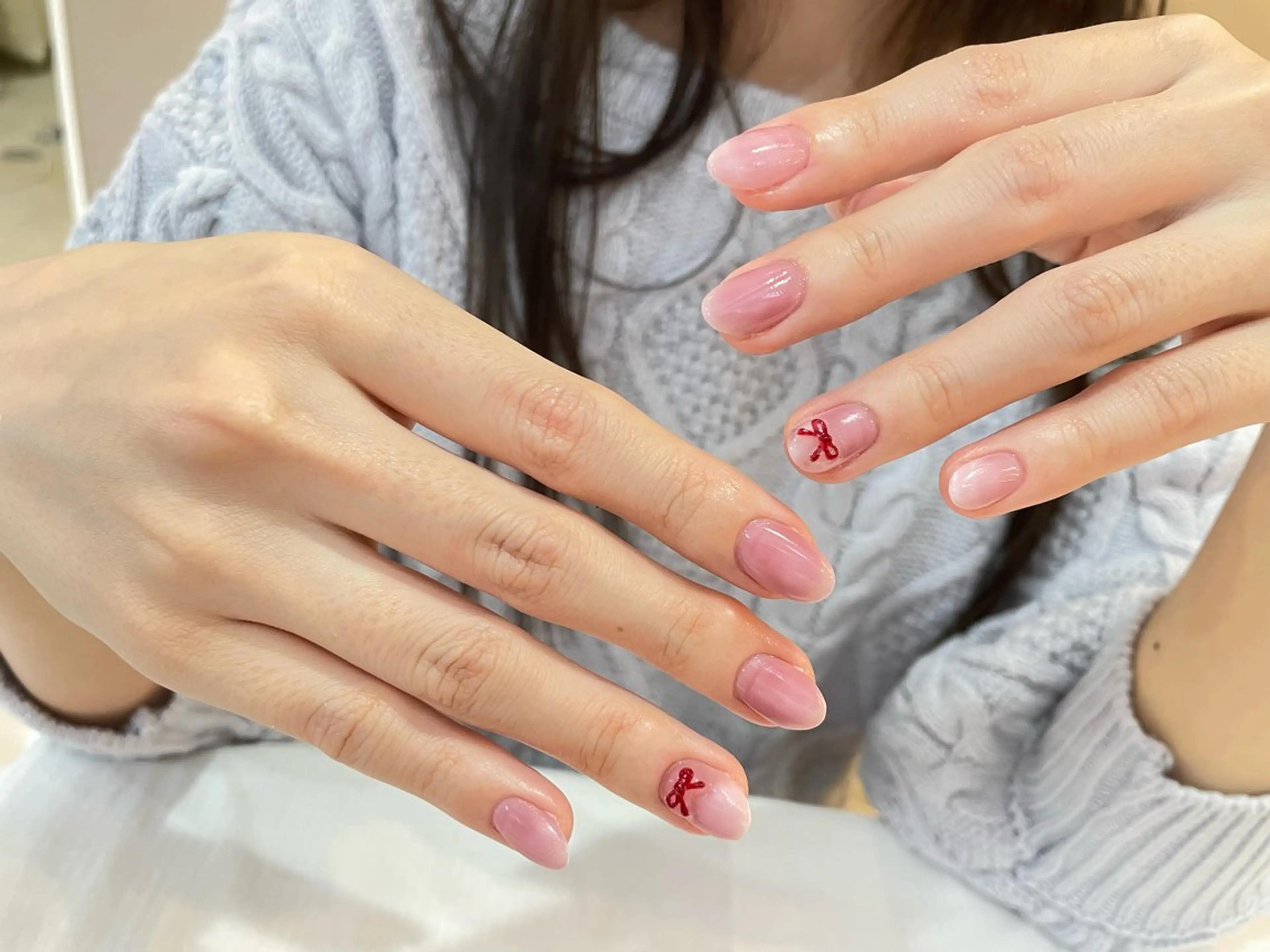 ネイル オーロラネイル チークネイル フレンチネイル ガラスフレンチ グラデーション H&B 楊のネイルデザイン