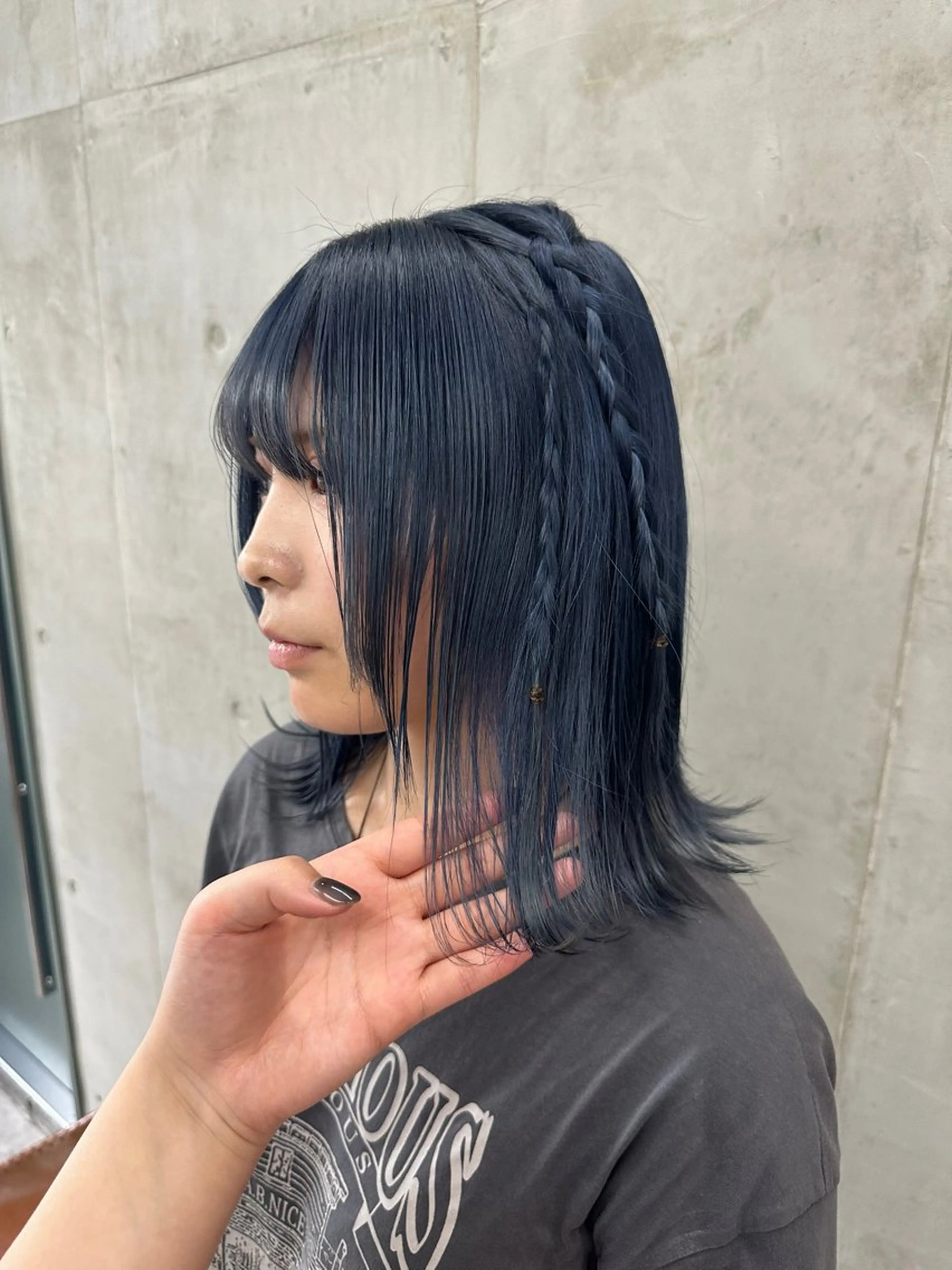 ミディアム カラー ヘアアレンジ ネイビーカラー ヘアカラー トリートメント レイヤーカット💫 ／HARUKA🎀のヘアスタイル