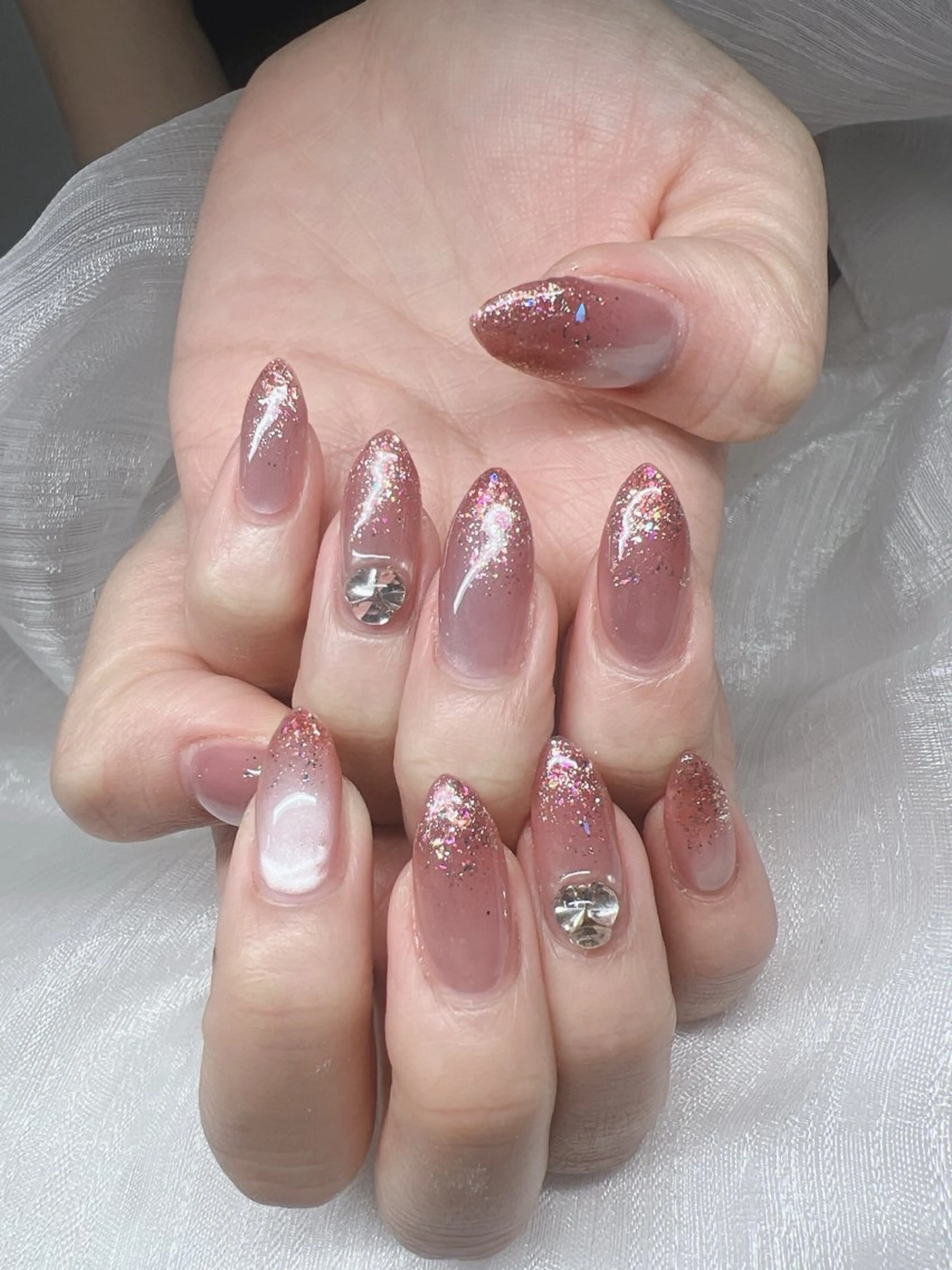 ネイル 長さ出し グラデーション キラキラネイル マグネットネイル ニュアンスネイル ハンドネイル Lee Nails チップ長さだし専門店のネイルデザイン