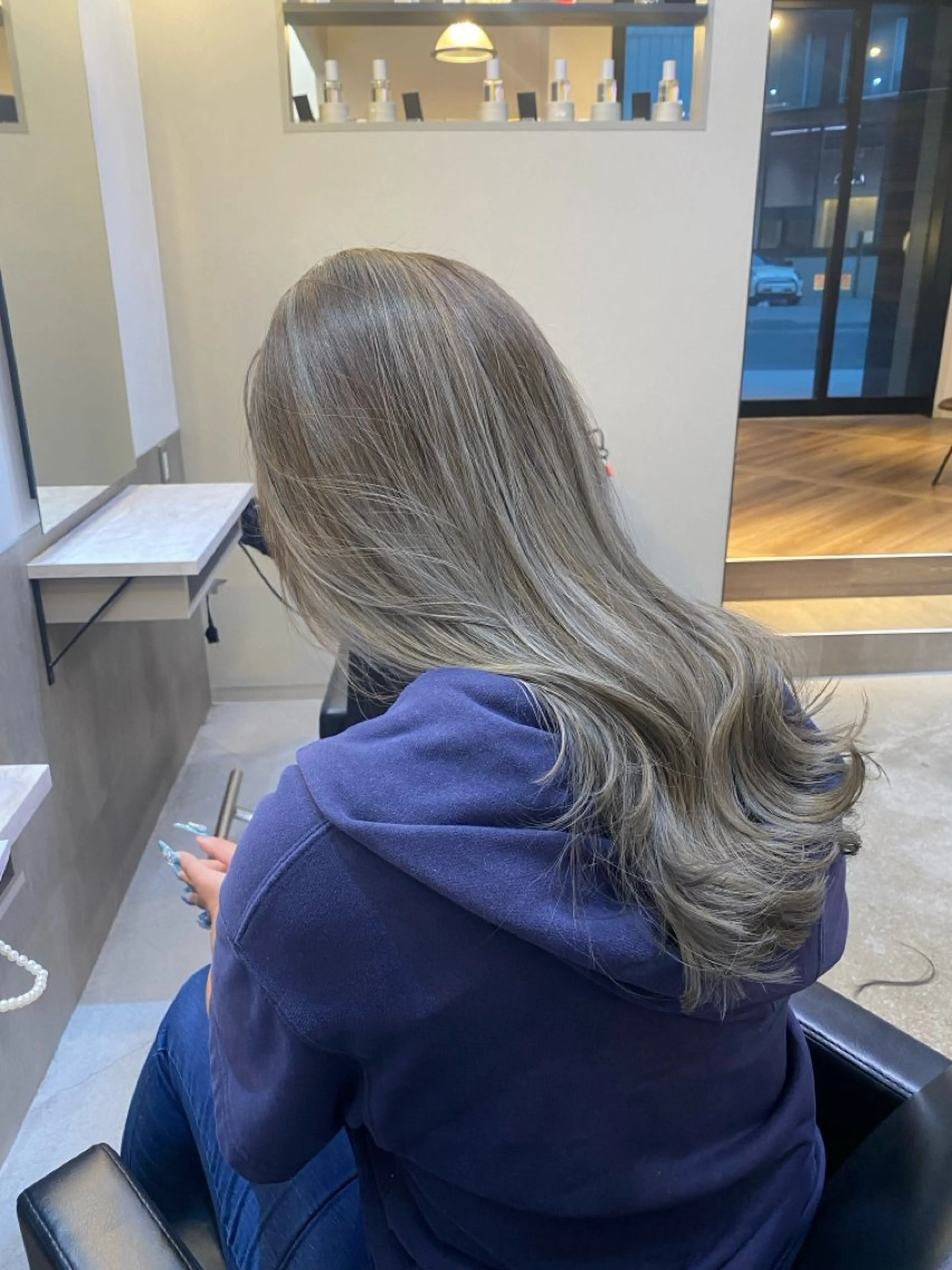 ロング ヘアカラー トリートメント 白髪ぼかしハイライト ／レイヤー中島啓太のヘアスタイル