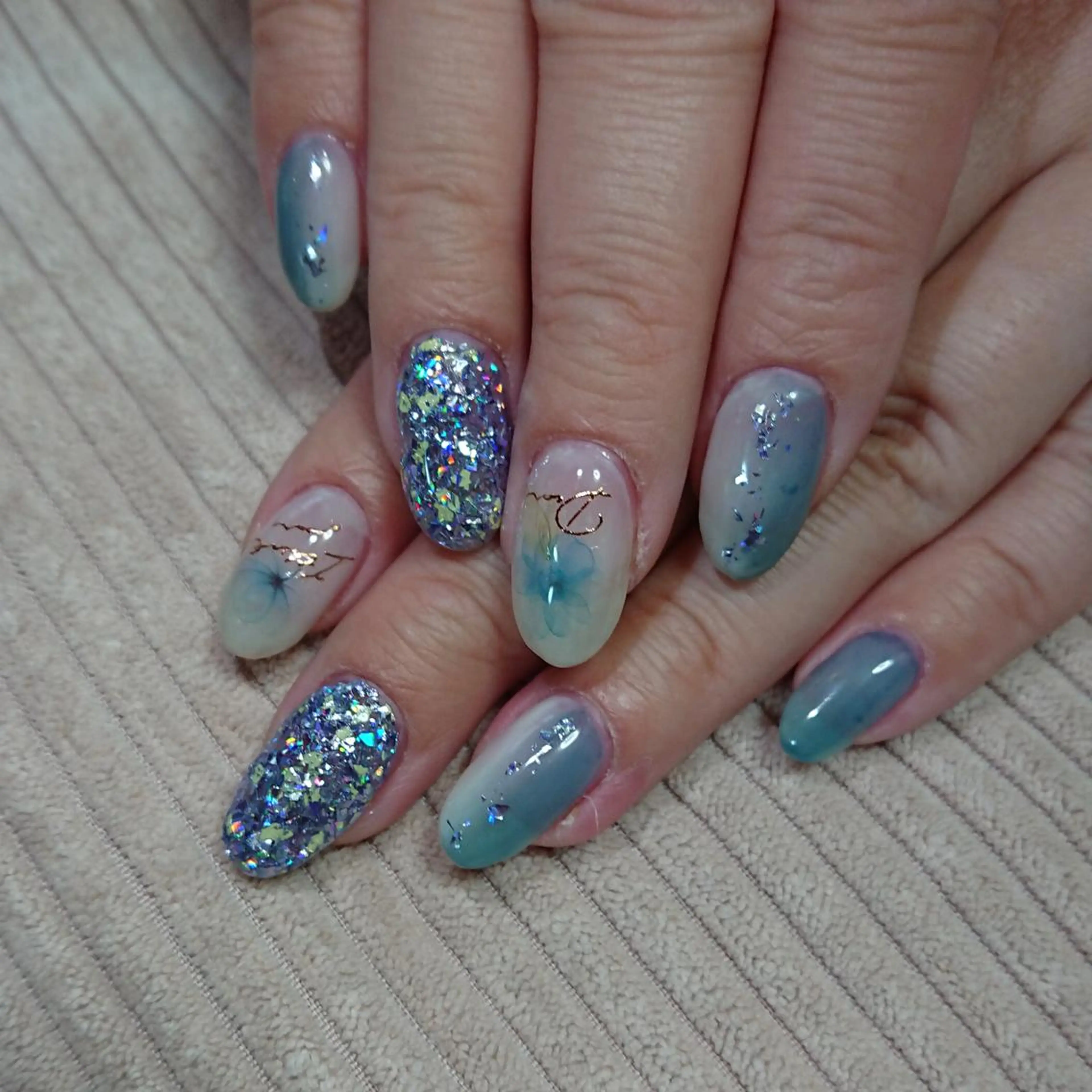 ネイル la floraison のネイルデザイン