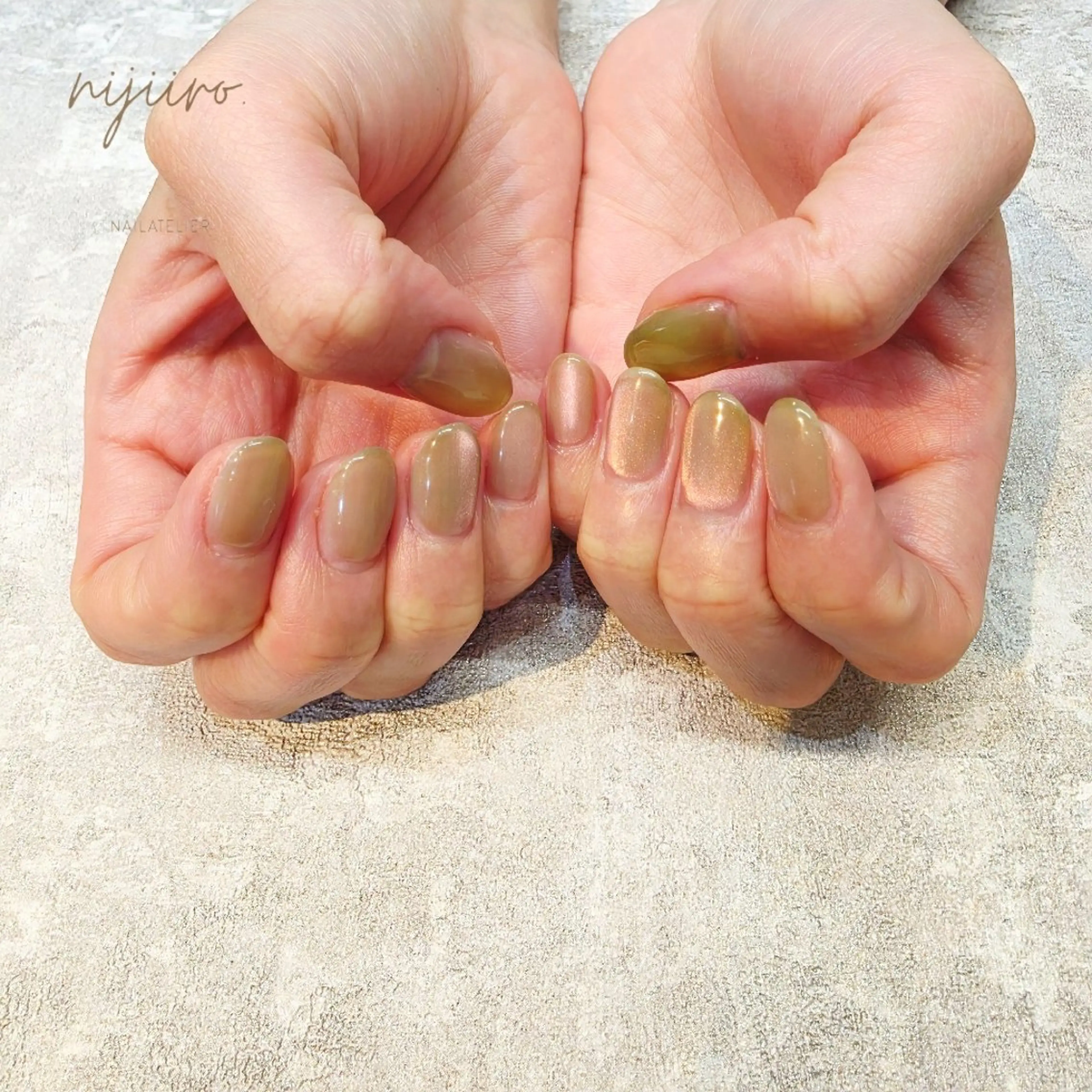 ネイル マグネットネイル マグネットワンカラー ワンカラーネイル ハンドネイル nailatelier nijiiro.所属・nijiiro🌈 サトウのネイルデザイン