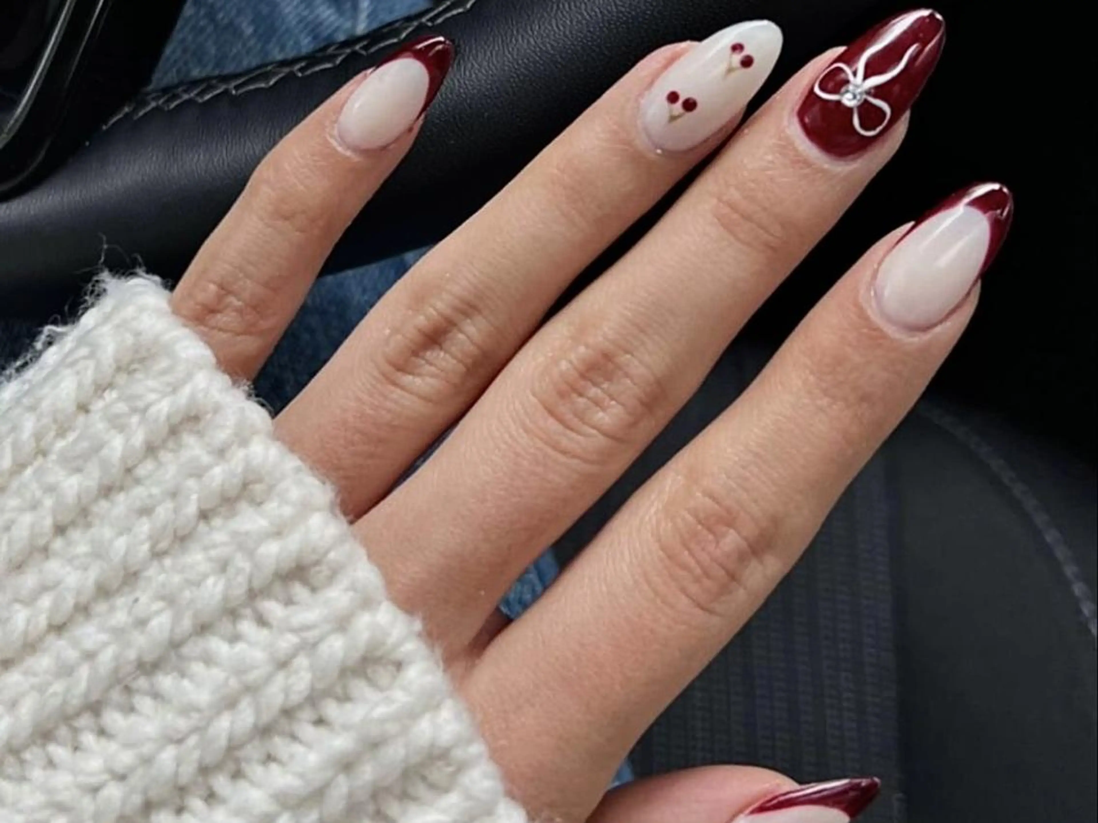 ネイル ハンドネイル ki🍒🍒 ki ツルツルネイルのネイルデザイン