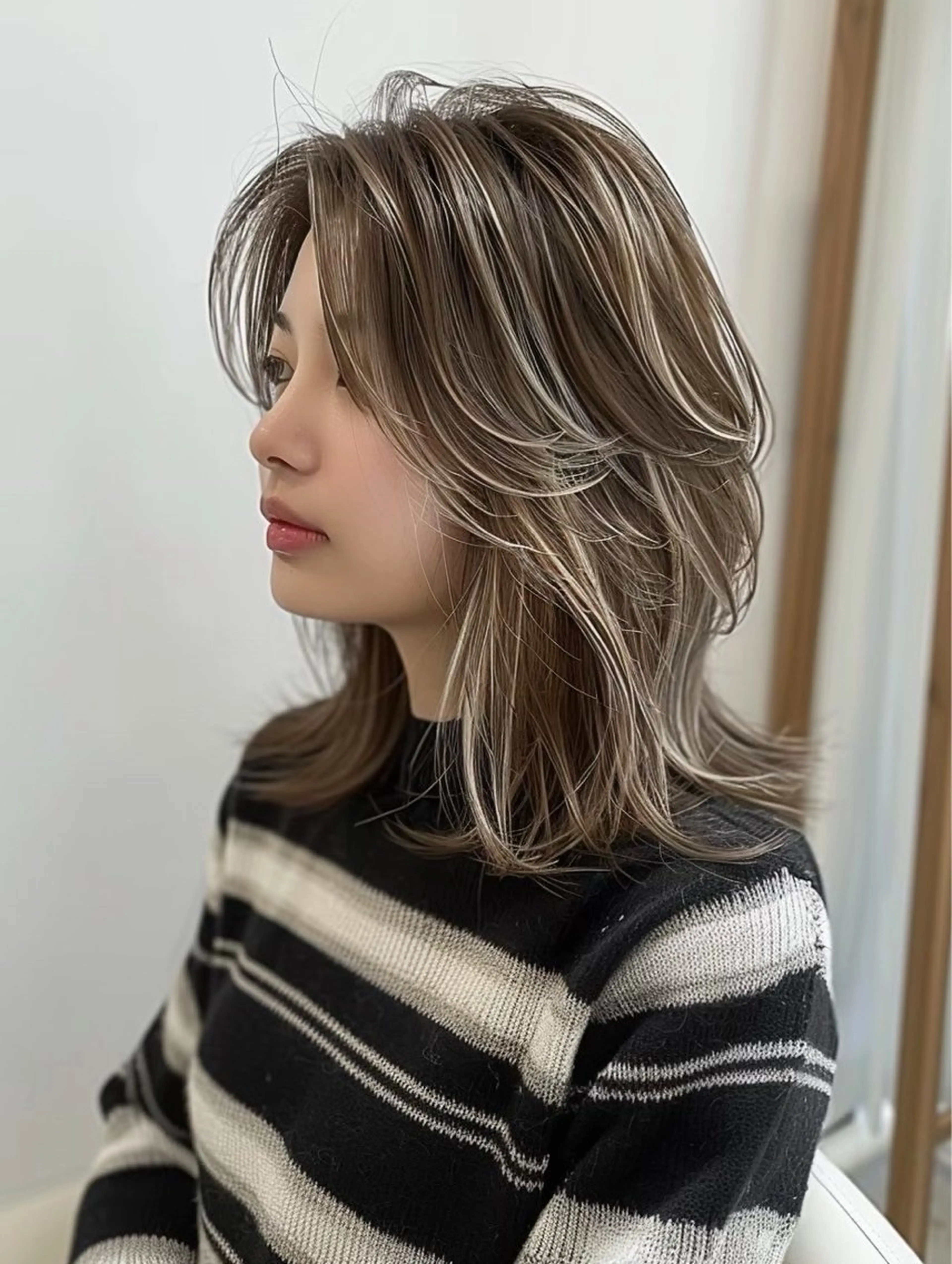 人気NO.1👑【白髪ぼかしハイライト】SNSの写真を集めています！40代以降の世代にご好評頂いてます✨️カット追加相談の写真