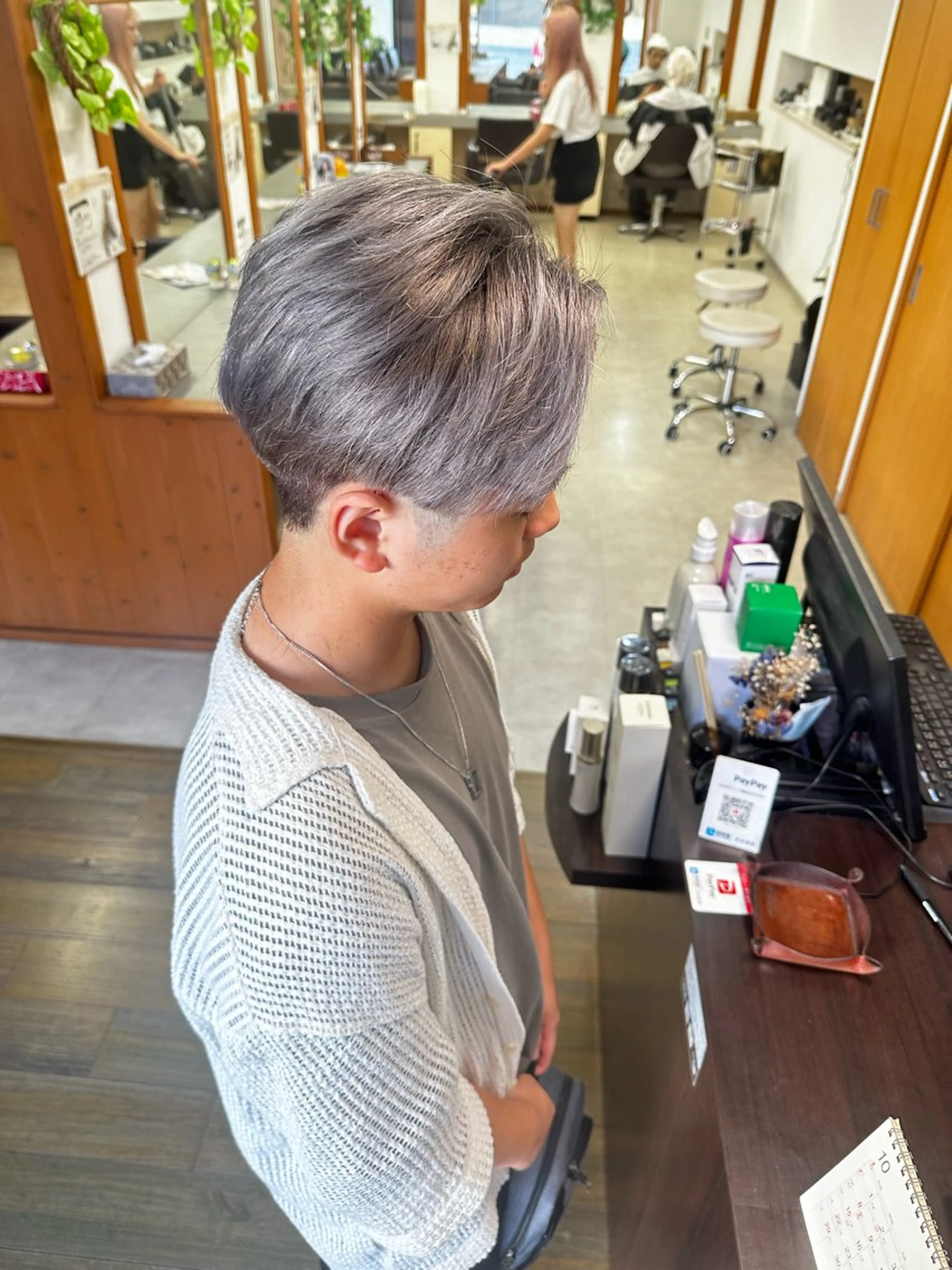 カラー カット ヘアカラー peg.hair所属・ブリーチカラー🫧 森　凪沙のヘアスタイル