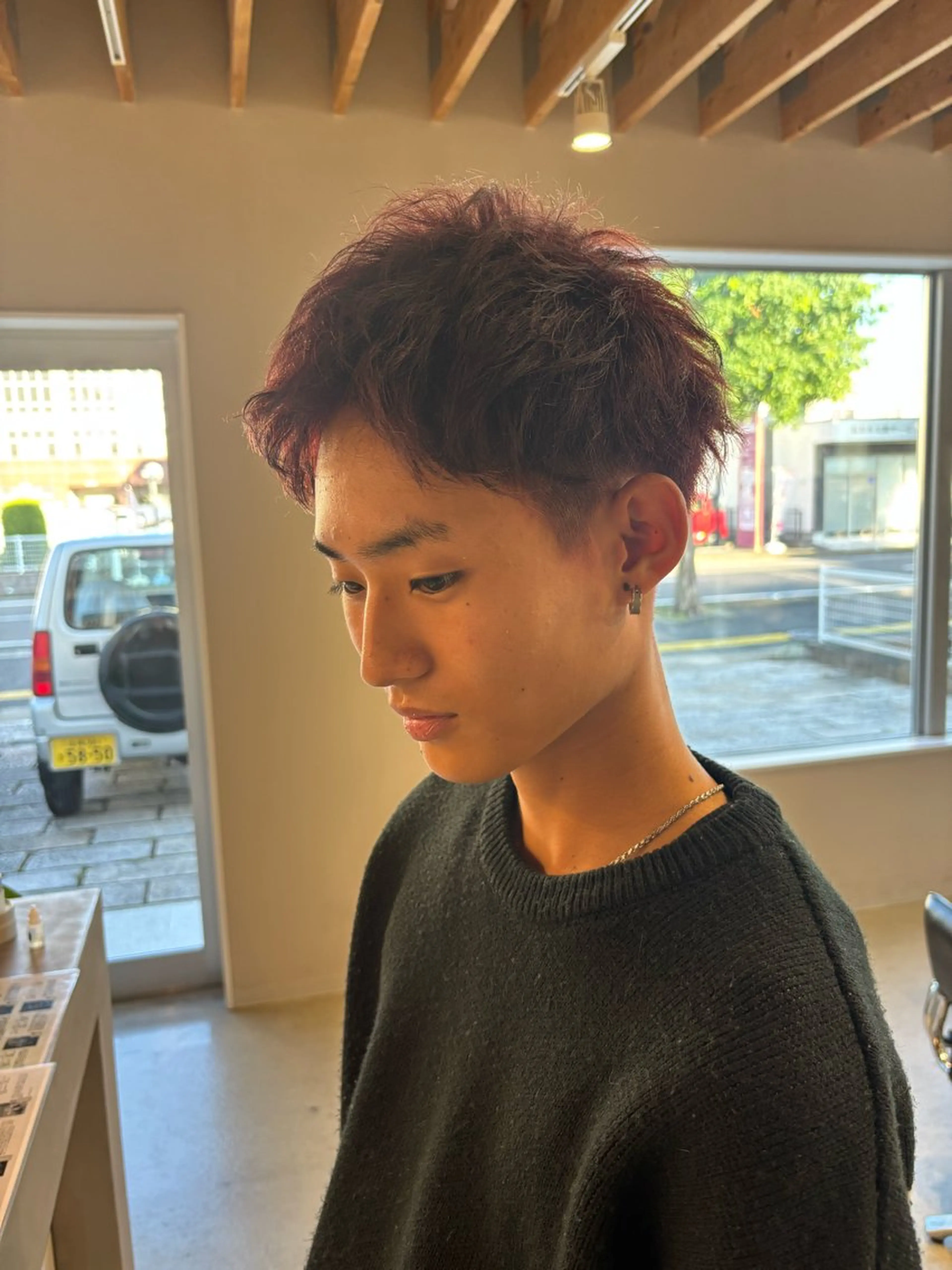 カラー メンズ メンズブリーチ ブリーチ ダブルカラー レッドカラー 上瀧 寧々のヘアスタイル