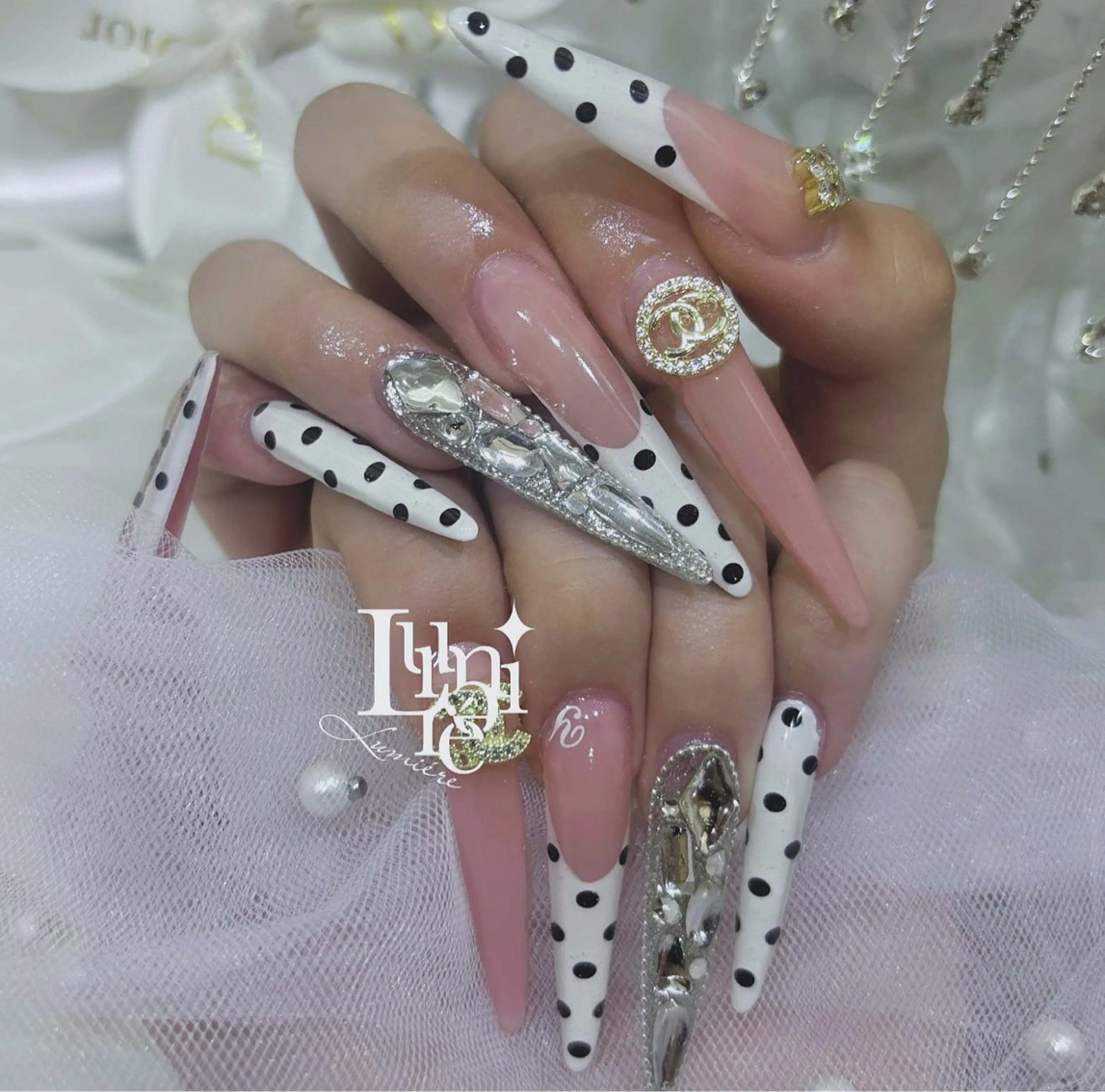 ネイル ロングネイル スーパーロングネイル ハンドネイル Nail salon Lumièreのネイルデザイン