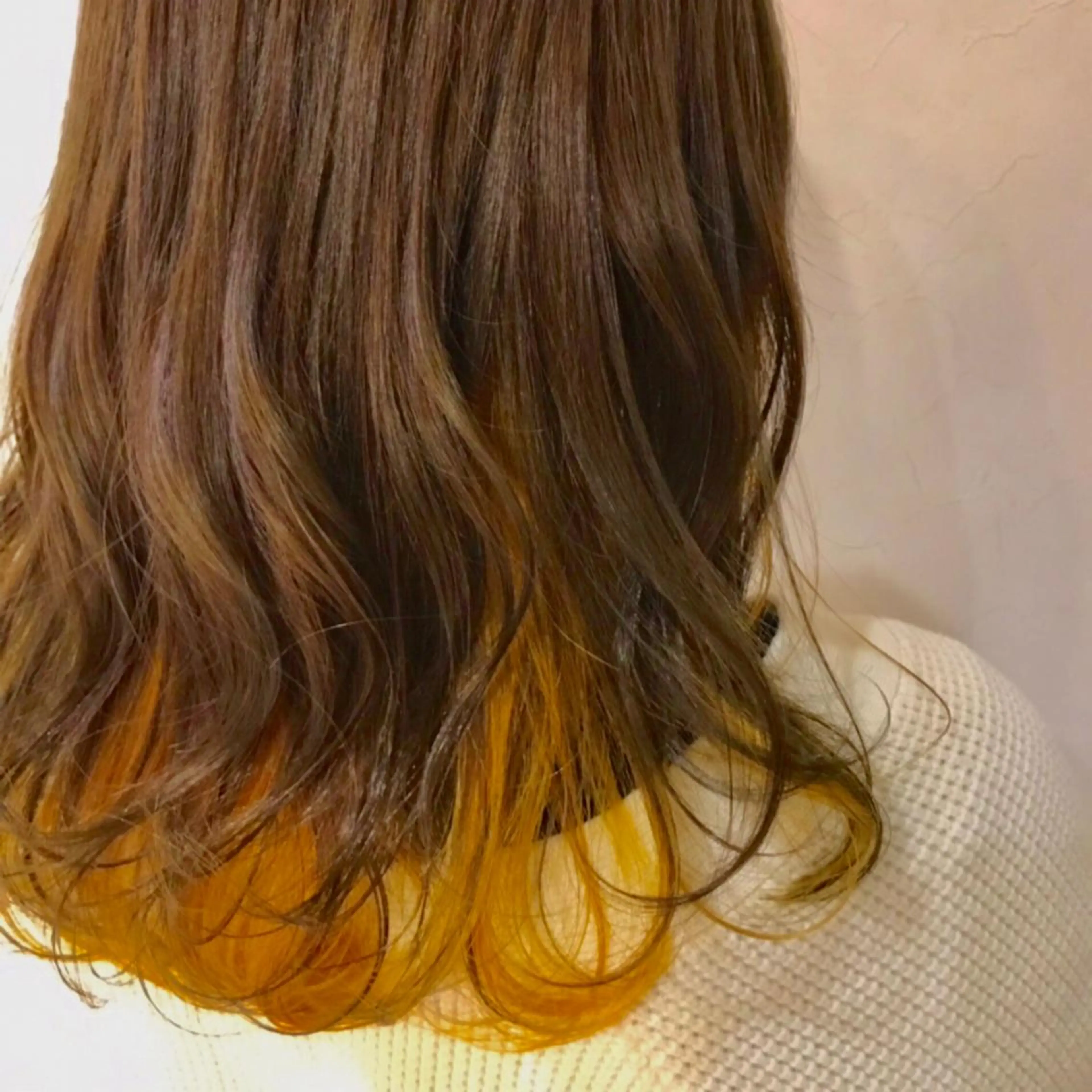 ミディアム カラー インナーカラー イエローカラー メンズ指名多数!! SiLO 田島のヘアスタイル