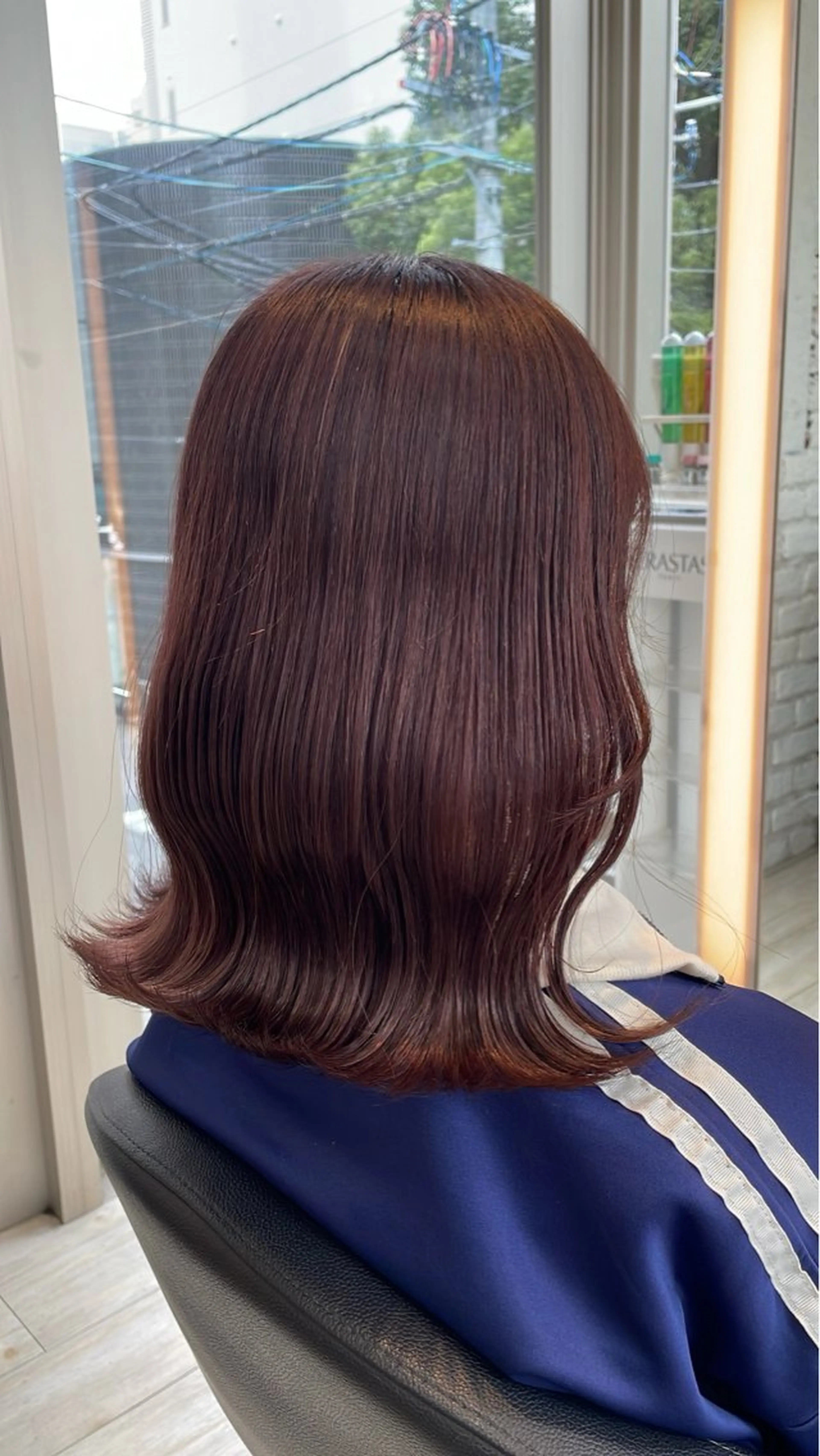 ミディアム カラー ヘアカラー トリートメント ブリーチ/髪質改善/ ハイトーン/暖色のヘアスタイル