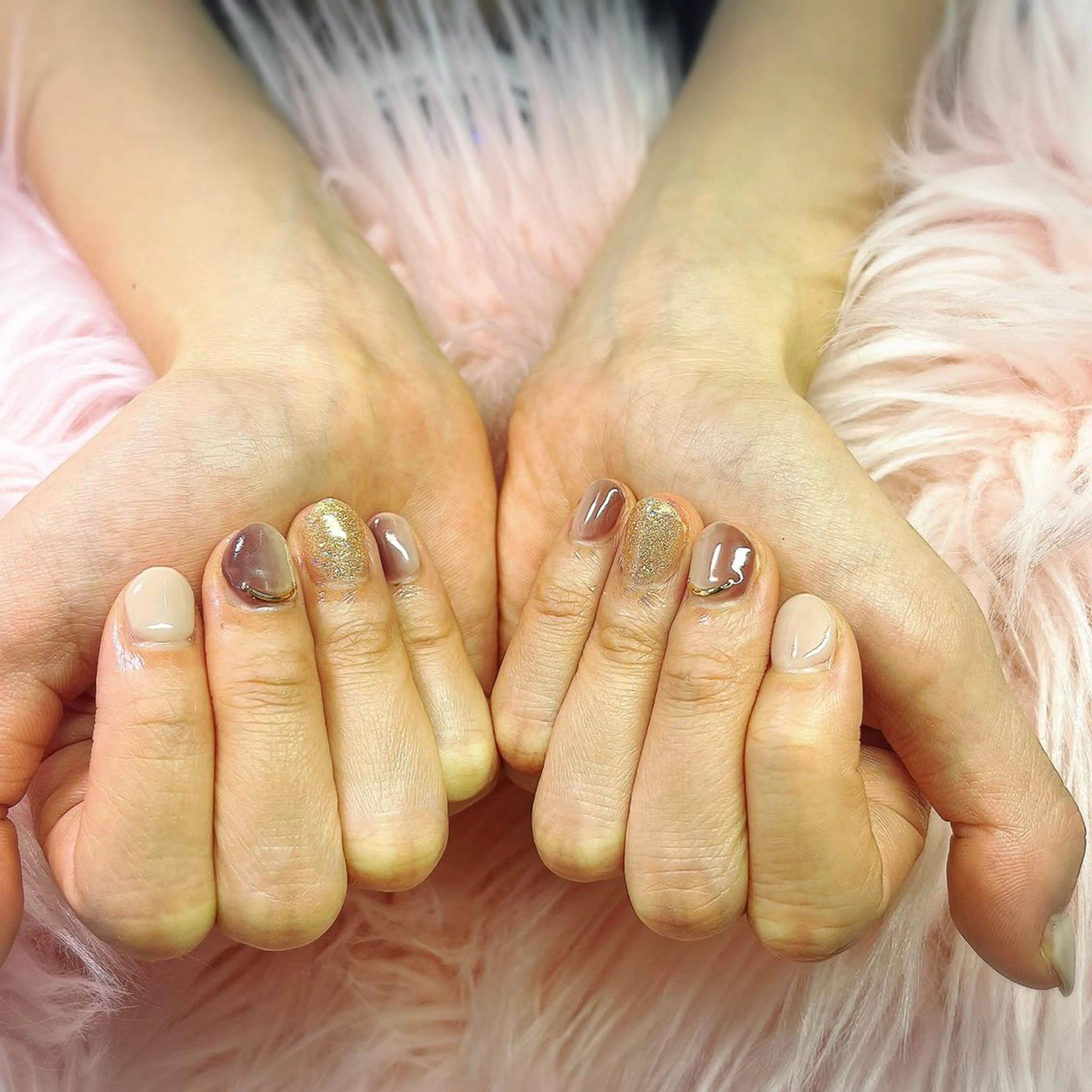 ネイル ブラウン ネイルサロンキュアイスト所属・キュアイスト アコパラジェル調布のネイルデザイン